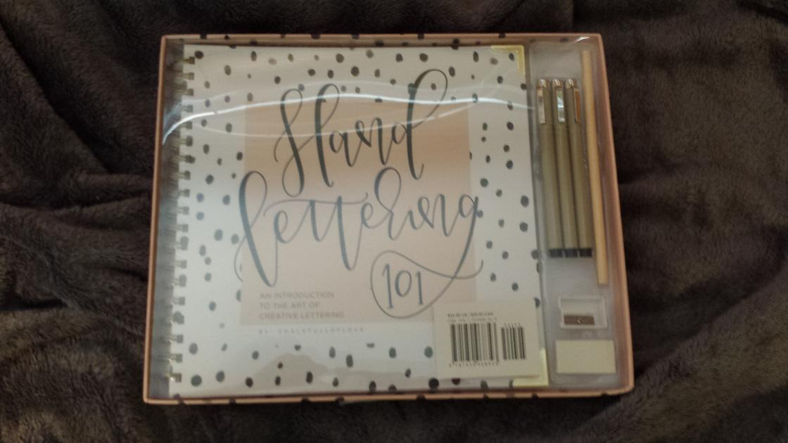 Modern Calligraphy Kit for Beginners: A Creative Craft Kit for Adults featuring Hand Lettering 101 Book, Brush Pens, Calligraphy Pens, and More (Calligraphy Practice Book Series) customer photo 2