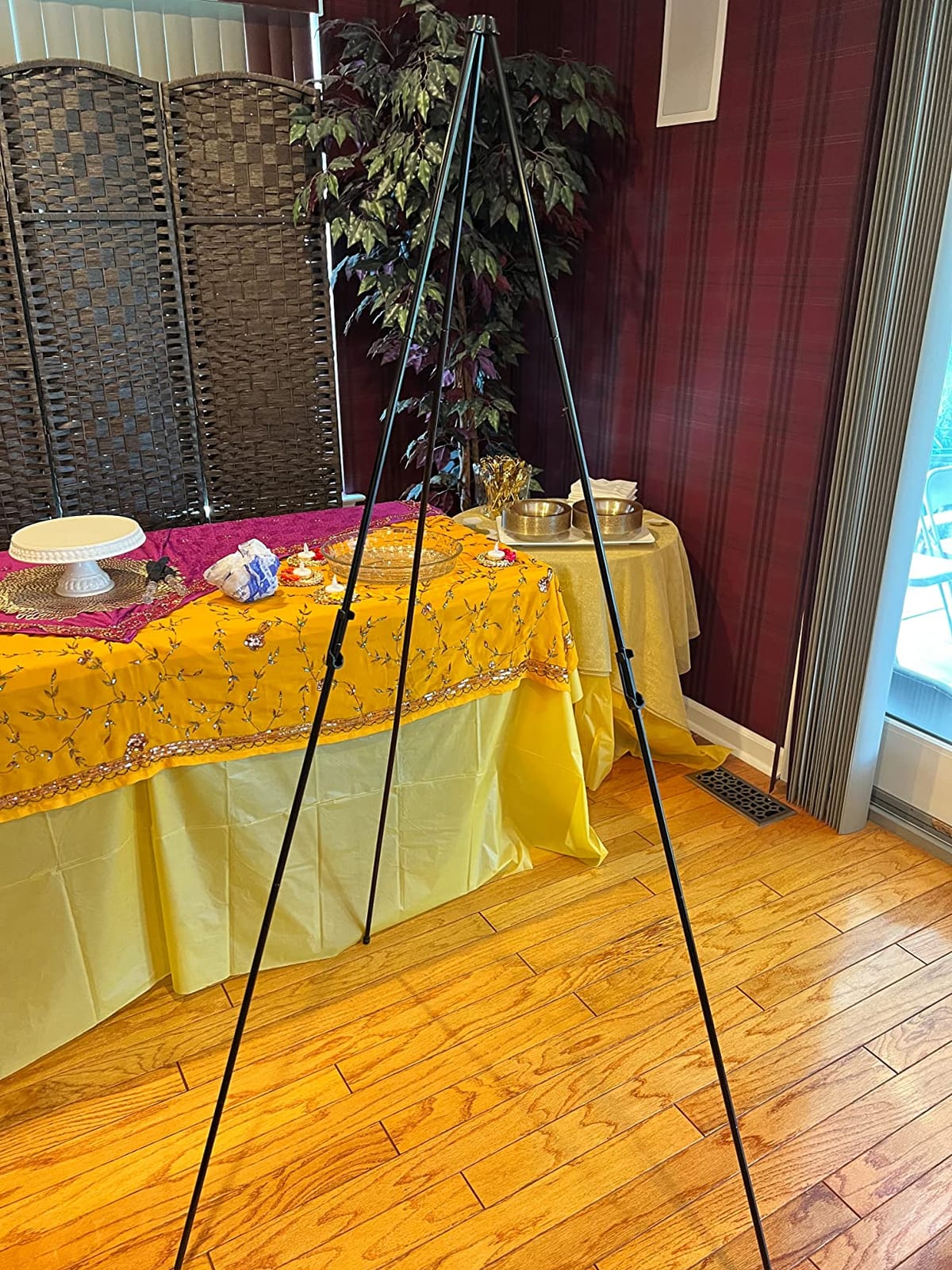 Quartet Easel Stand 63