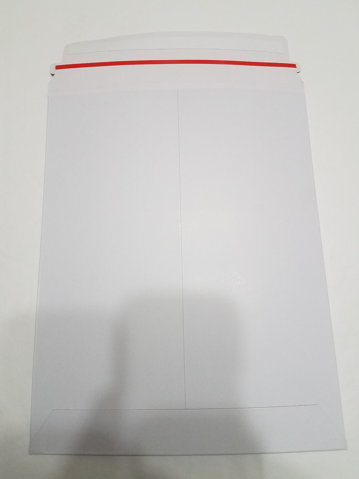 Quality Park Photo Document Mailers, Redi-Strip Self Seal Closure, Rigid Stay Flat Mailer, White Recycled Fiberboard, 9