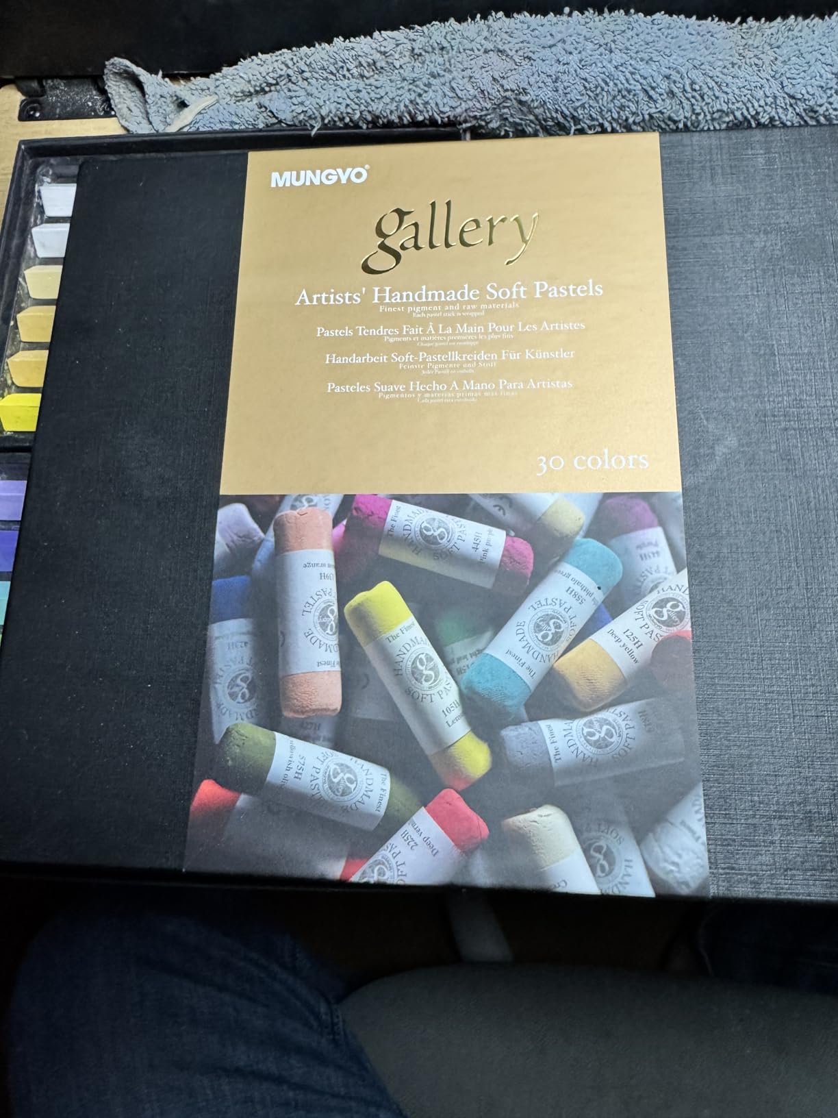 MUNGYO Gallery Handmade Soft Pastels Set of 30 - Professional Quality, Rich Pigments, Smooth Texture customer photo 1