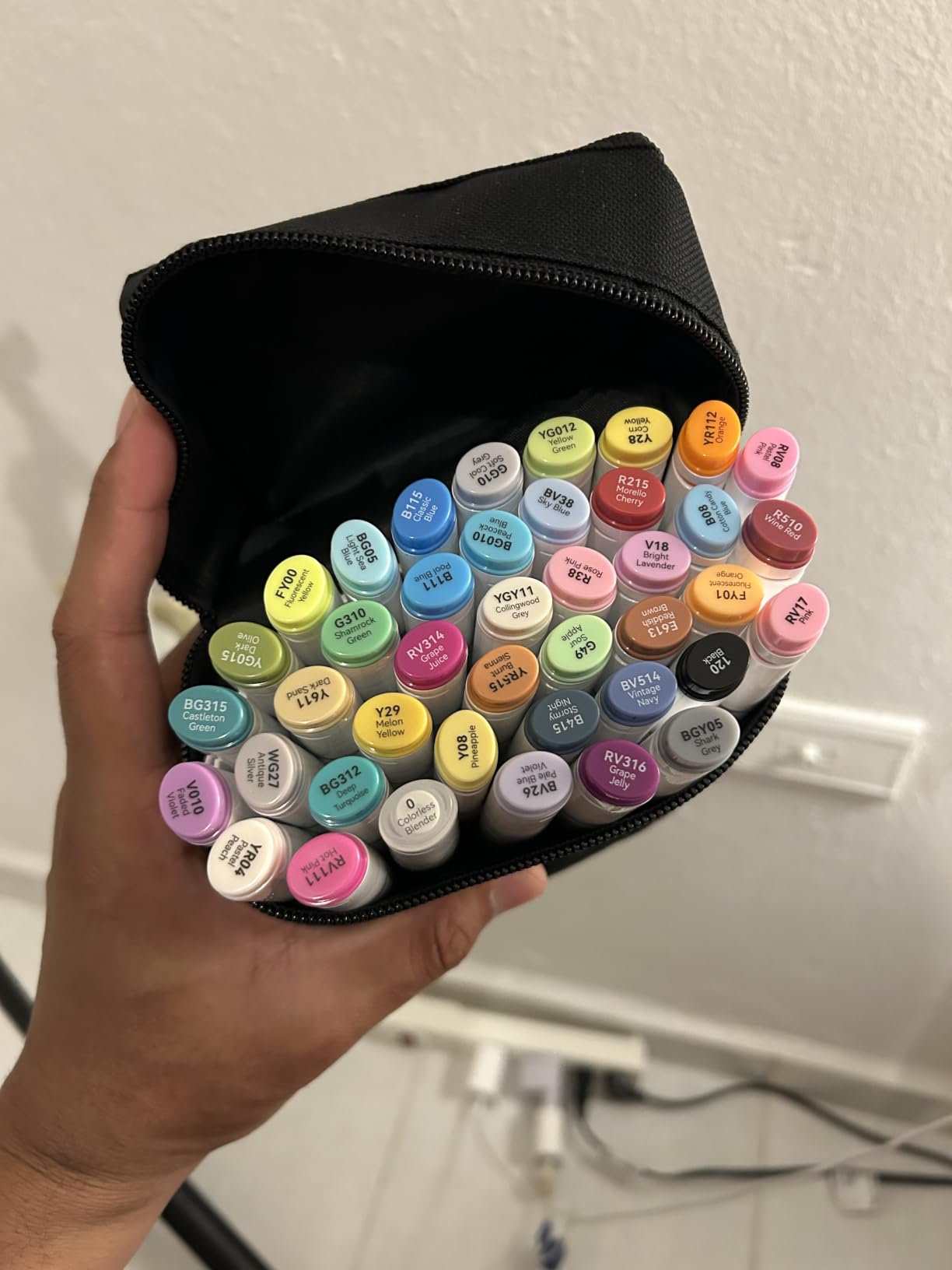 Ohuhu Alcohol Markers 40 Colors Chisel Fine AP Certified for Adult Coloring customer photo 1
