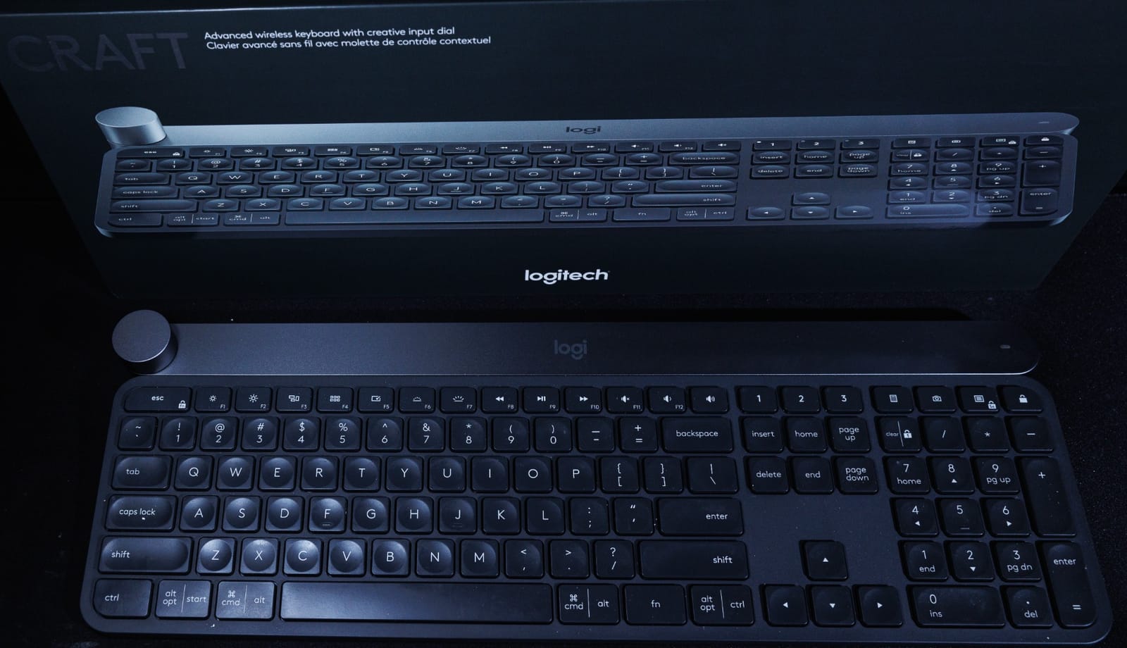 Logitech Craft Advanced Wireless Keyboard with Creative Input Dial and Backlit Keys, Dark Grey and Aluminum customer photo 2
