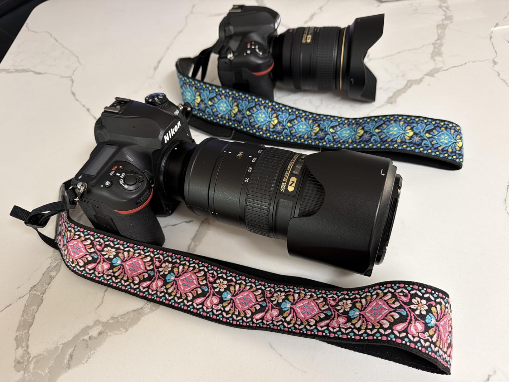 Art Tribute Camera Strap - Shoulder, Crossbody & Neck Camera Strap for Photographers, Fits All Cameras, Canon Nikon Sony Fujifilm, Padded Strap W/Quick Release, Embroidered Cotton & Leather Ends, Red customer photo 2