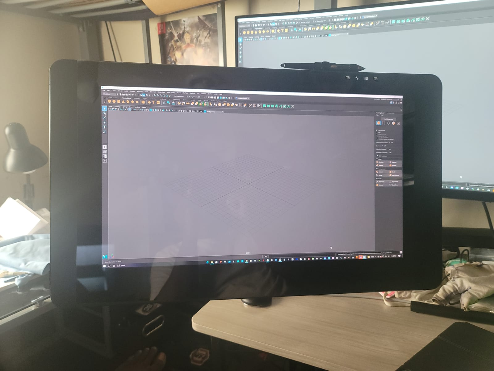 Wacom Cintiq Pro 24, Drawing Tablet with 4K Touchscreen & ProPen 2 customer photo 1