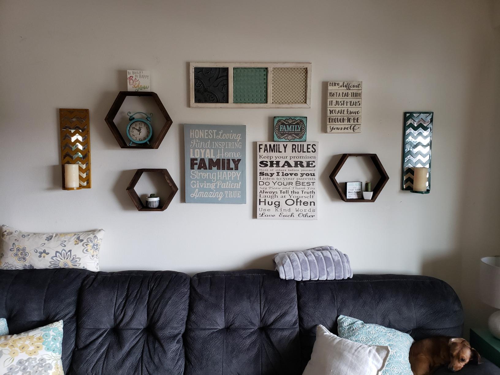 Comfify Rustic White Hexagonal Floating Shelves – Set of 3 – Honeycomb customer photo 1