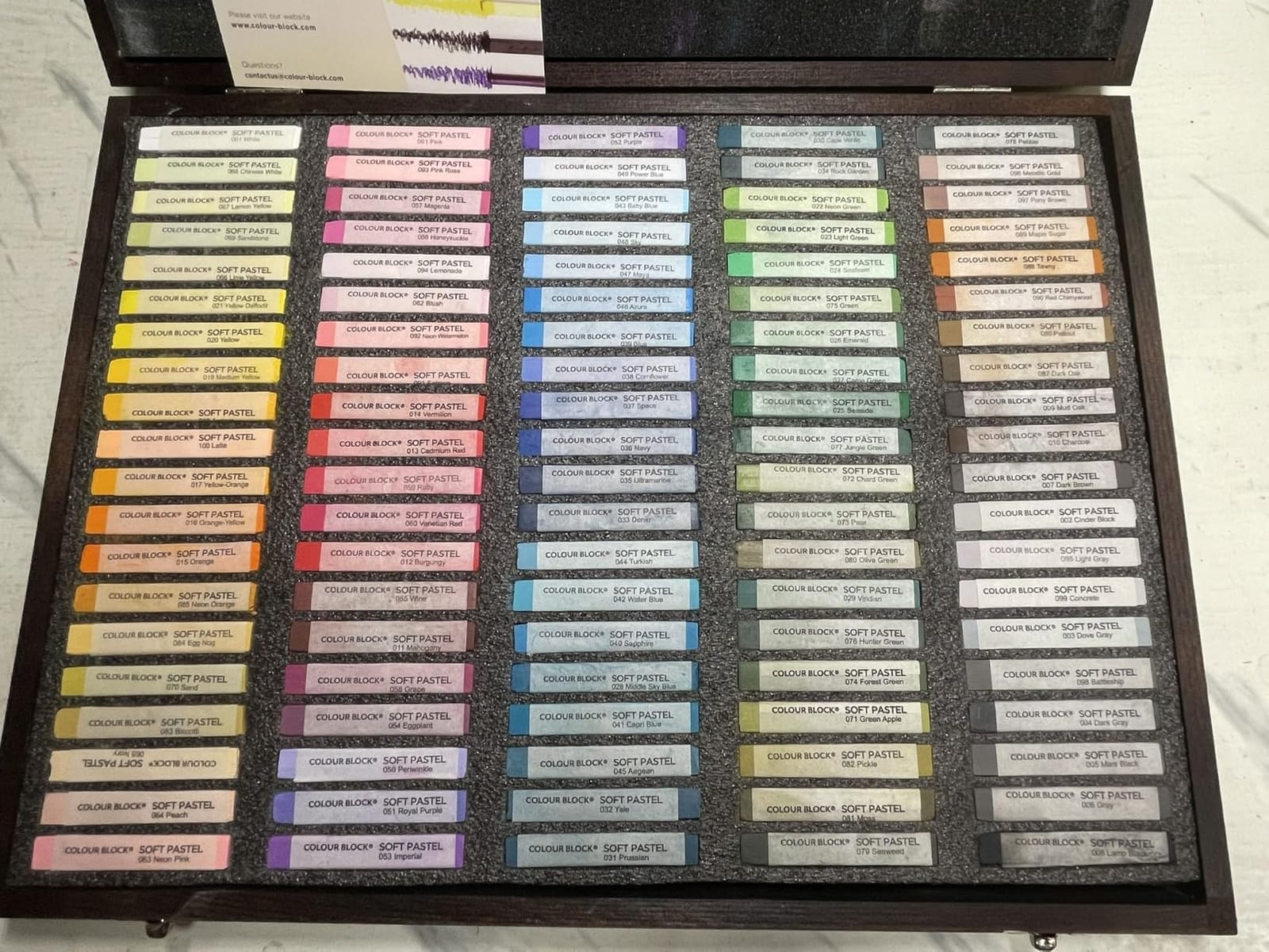 COLOUR BLOCK Soft Pastels for Artists - 100 Colors Square Chalk Pastels Set in Wooden Box - Vibrant Pigments Art Kit for Painting, Drawing, Sketching, Hobbyists. customer photo 2