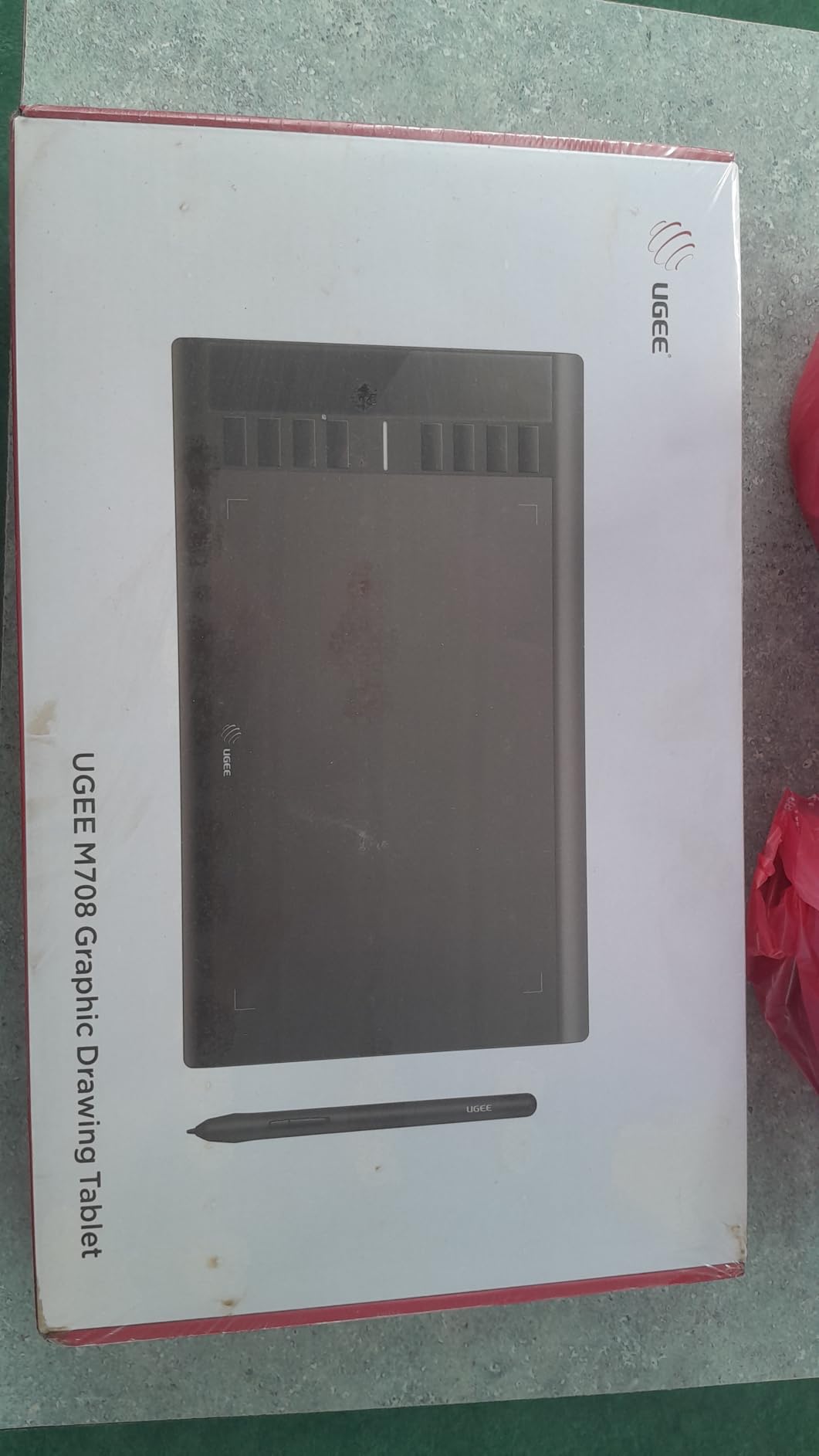 UGEE M708 Drawing Tablet, 10x6 inch Large Space for Digital Drawing customer photo 2