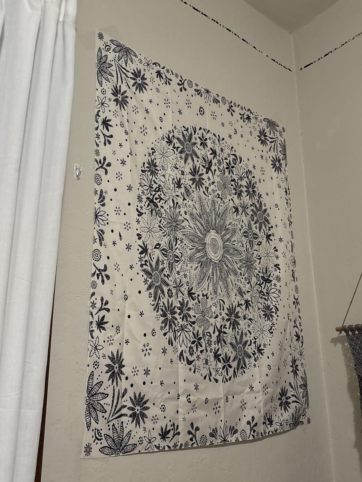 Neasow Bohemian Tapestry Wall Hanging, Beige White Floral Tapestry with Dotted Daisy Medallion Print Bedroom Boho Hippie Home Decor, 60x80 inches customer photo 1