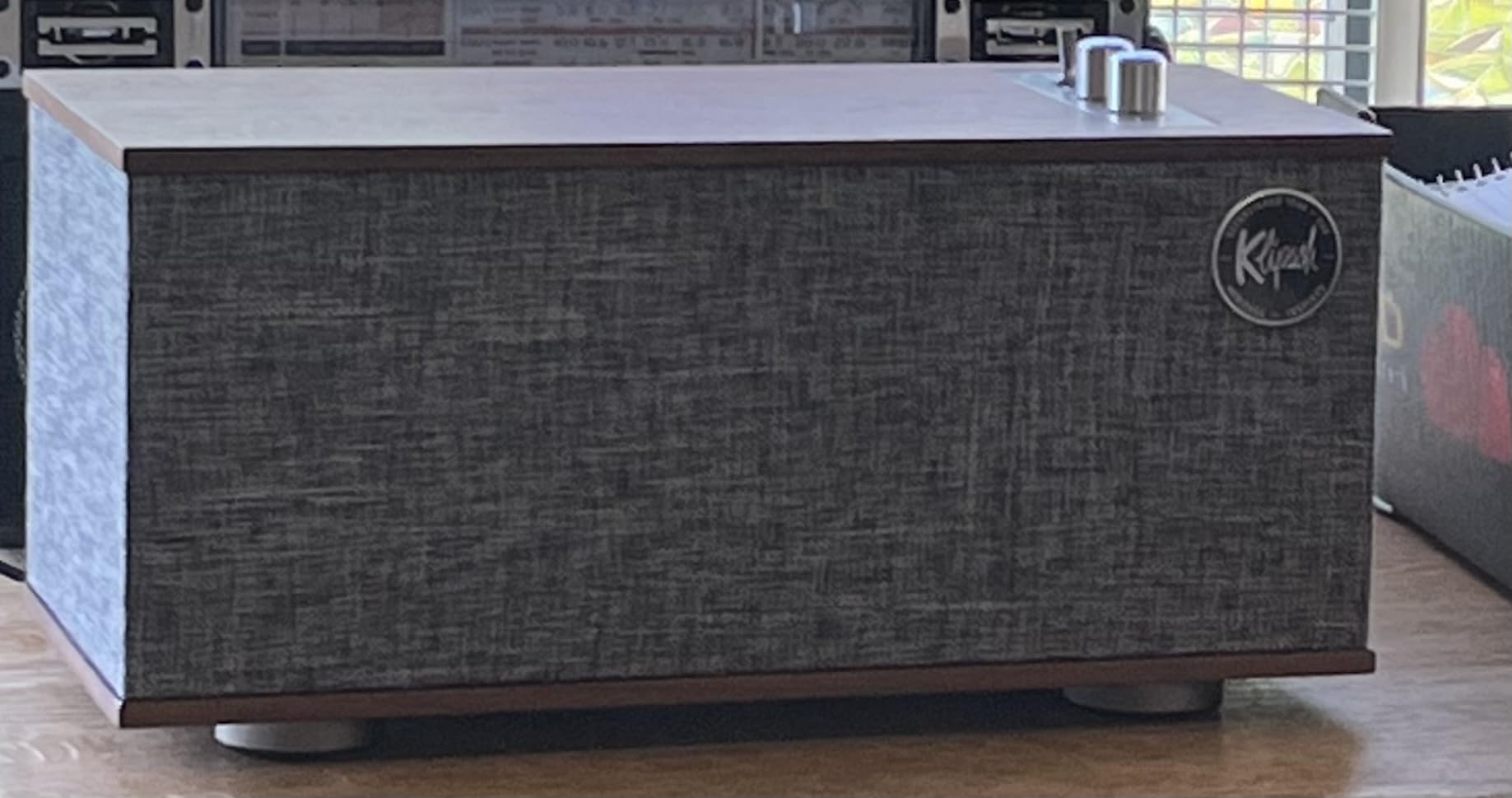 Klipsch Heritage Wireless The One II Tabletop Stereo Walnut customer photo 2