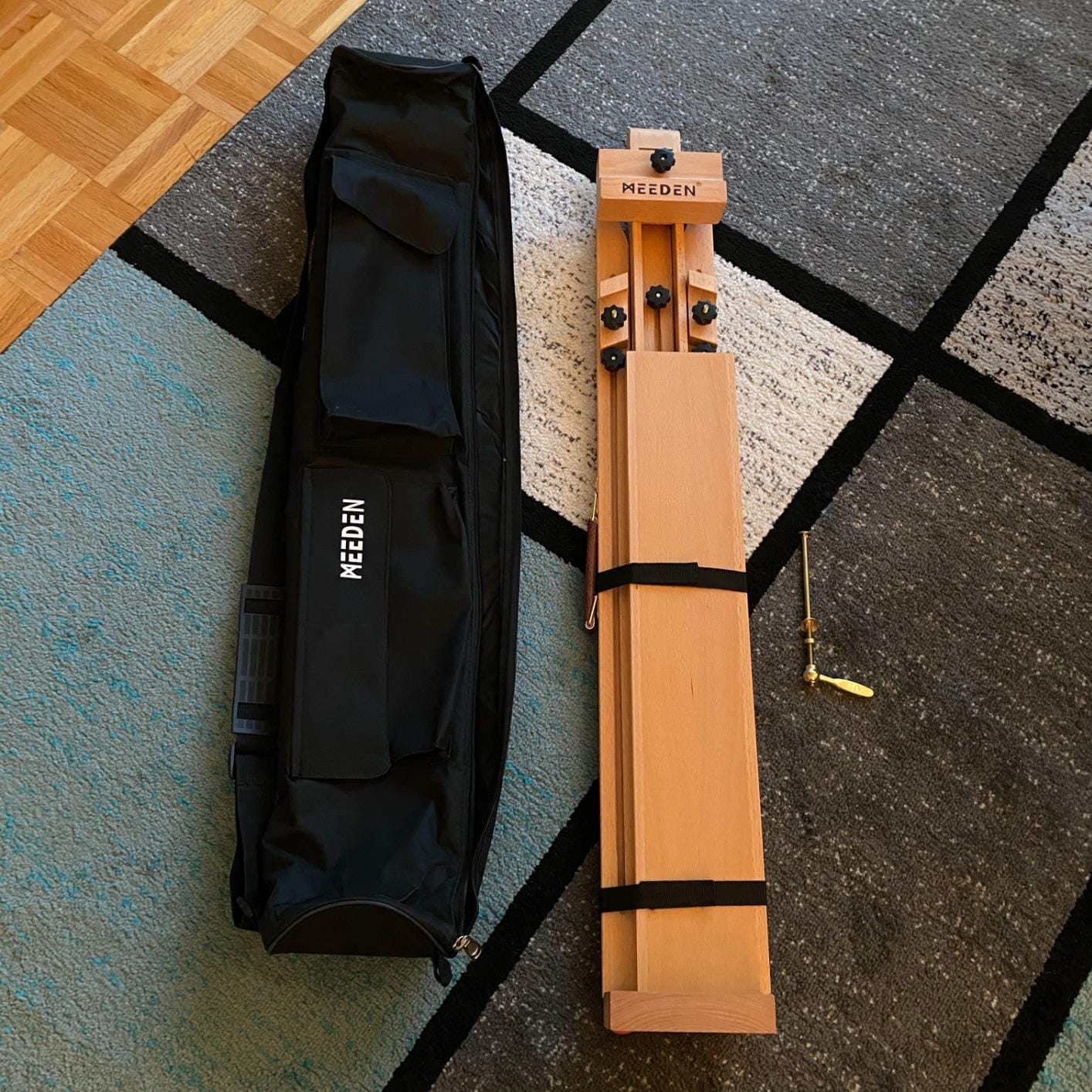MEEDEN Portable Tripod Easel for Painting: Solid Beech Wood Art Easel customer photo 2