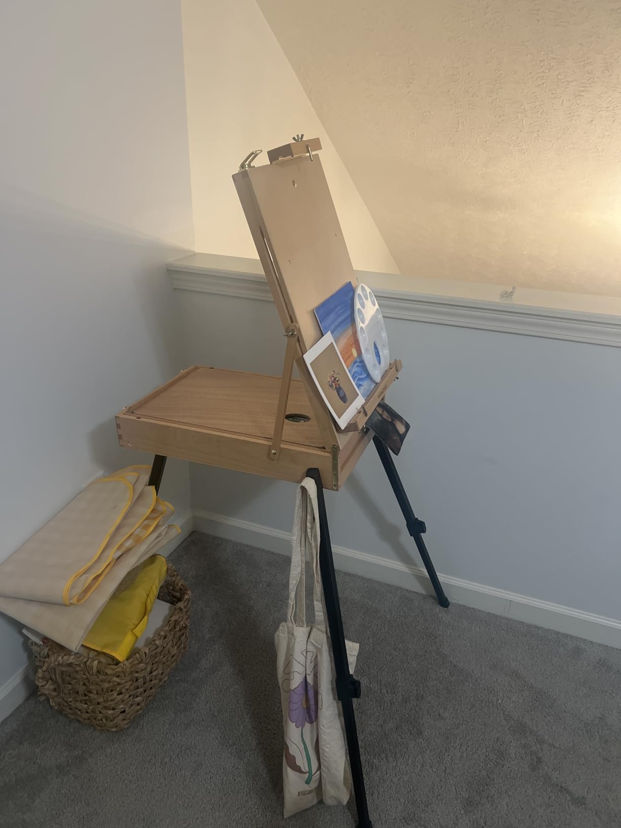 Falling in Art Light Weight French Style Field and Sketchbox Easel customer photo 1