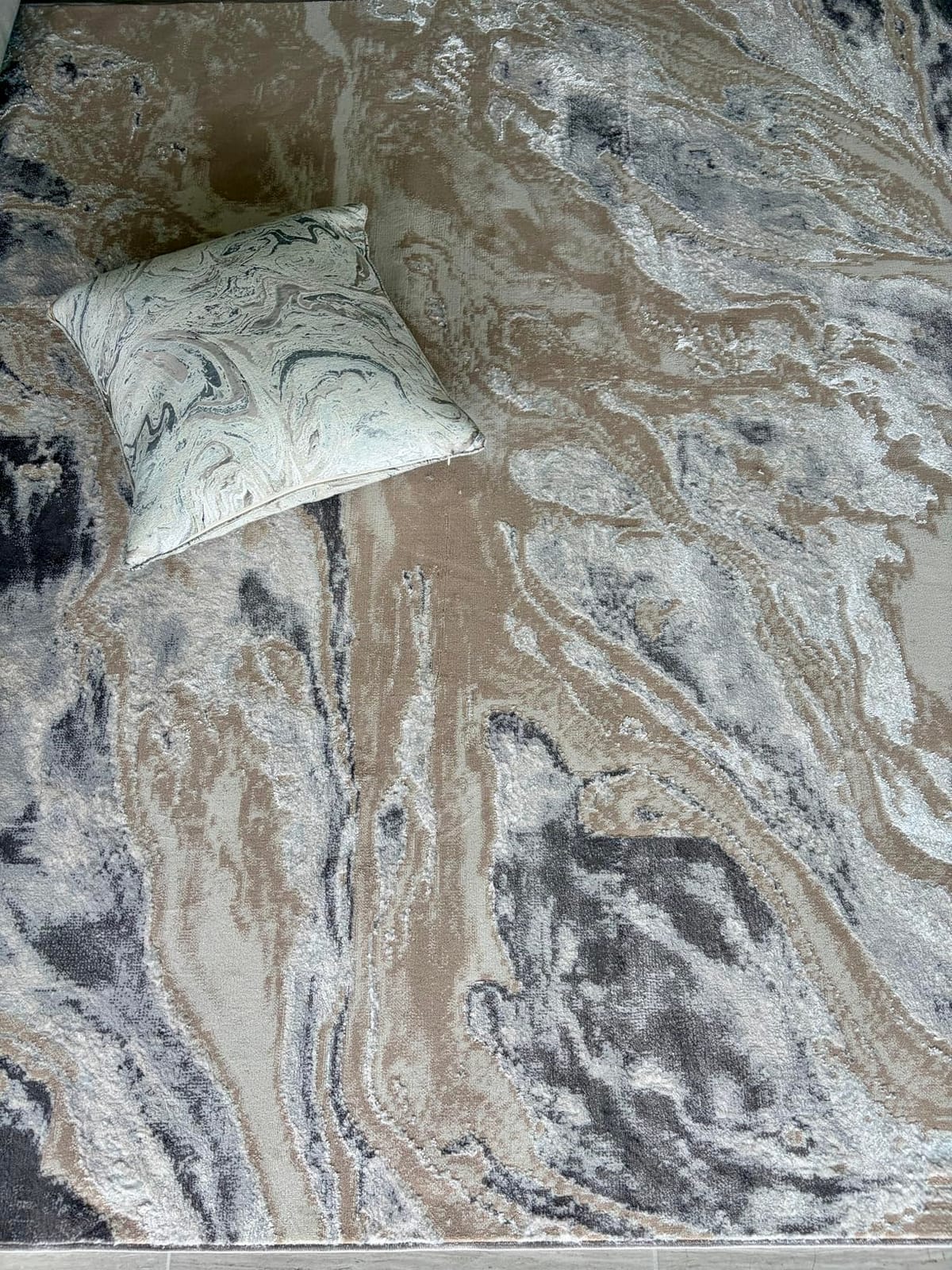 JONATHAN Y Swirl Marbled Beige/Ivory Indoor Area Rug 8X10 ft, Abstract for Living Room, Bedroom, Kitchen, Office, Easy-Cleaning, High Traffic, Pet-Friendly, Non-Shedding SOR203F-8 customer photo 1