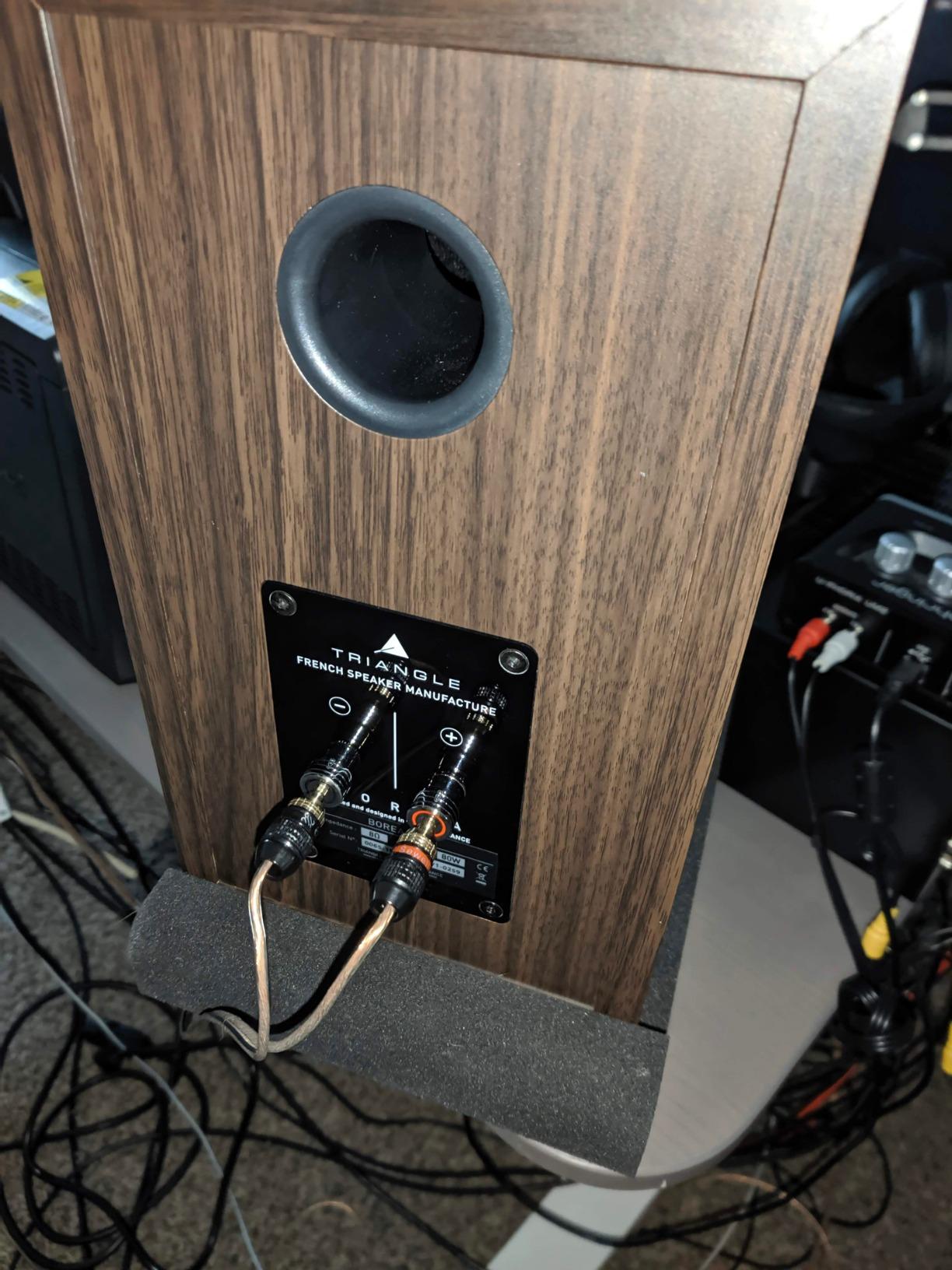 triangle - BOREA BR02 Hi-Fi Bookshelf Speakers - Power handling 80W - Output 89 dB/W/m - Versatile Music and Home Cinema - 176 x 310 x 274 mm - Black (Pair) customer photo 1