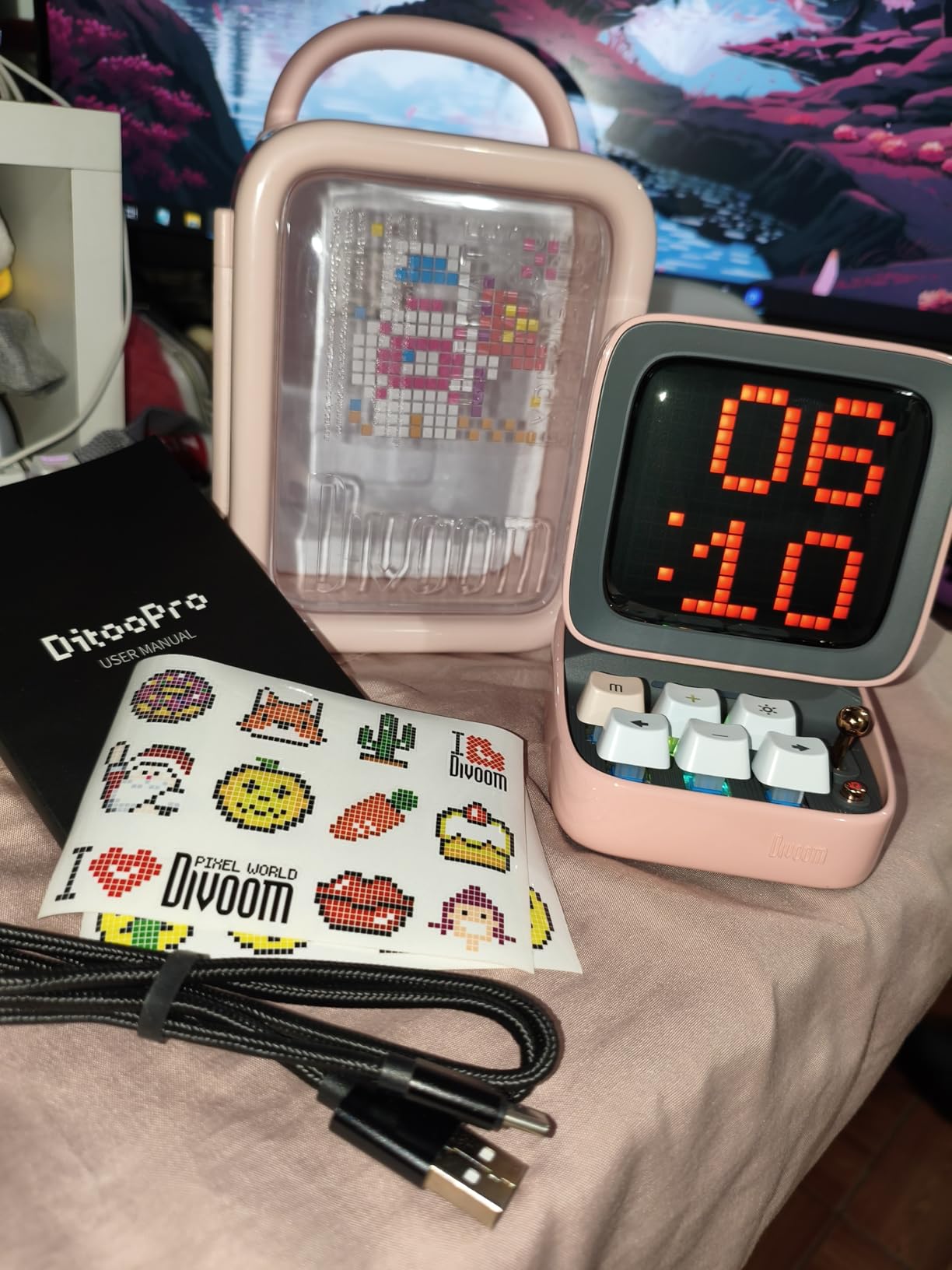 Divoom Ditoo Retro Pixel Art 15W Bluetooth Speaker,Cute Speaker with Alarm Clock,White Noise & Mini Games,Iconic Desk Setup Speaker with 16X16 LED App Controlled Front Screen,Gifts for Anyone (Pink) customer photo 2