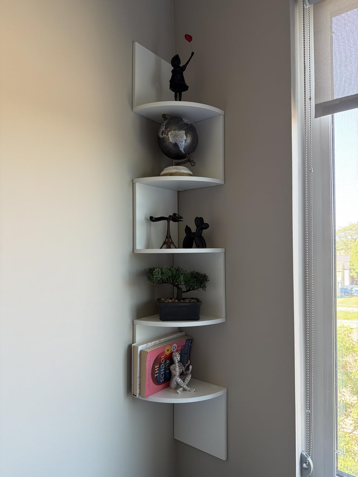VASAGLE Corner Shelf Wall Mount, 5-Tier Floating Corner Bookshelf customer photo 1