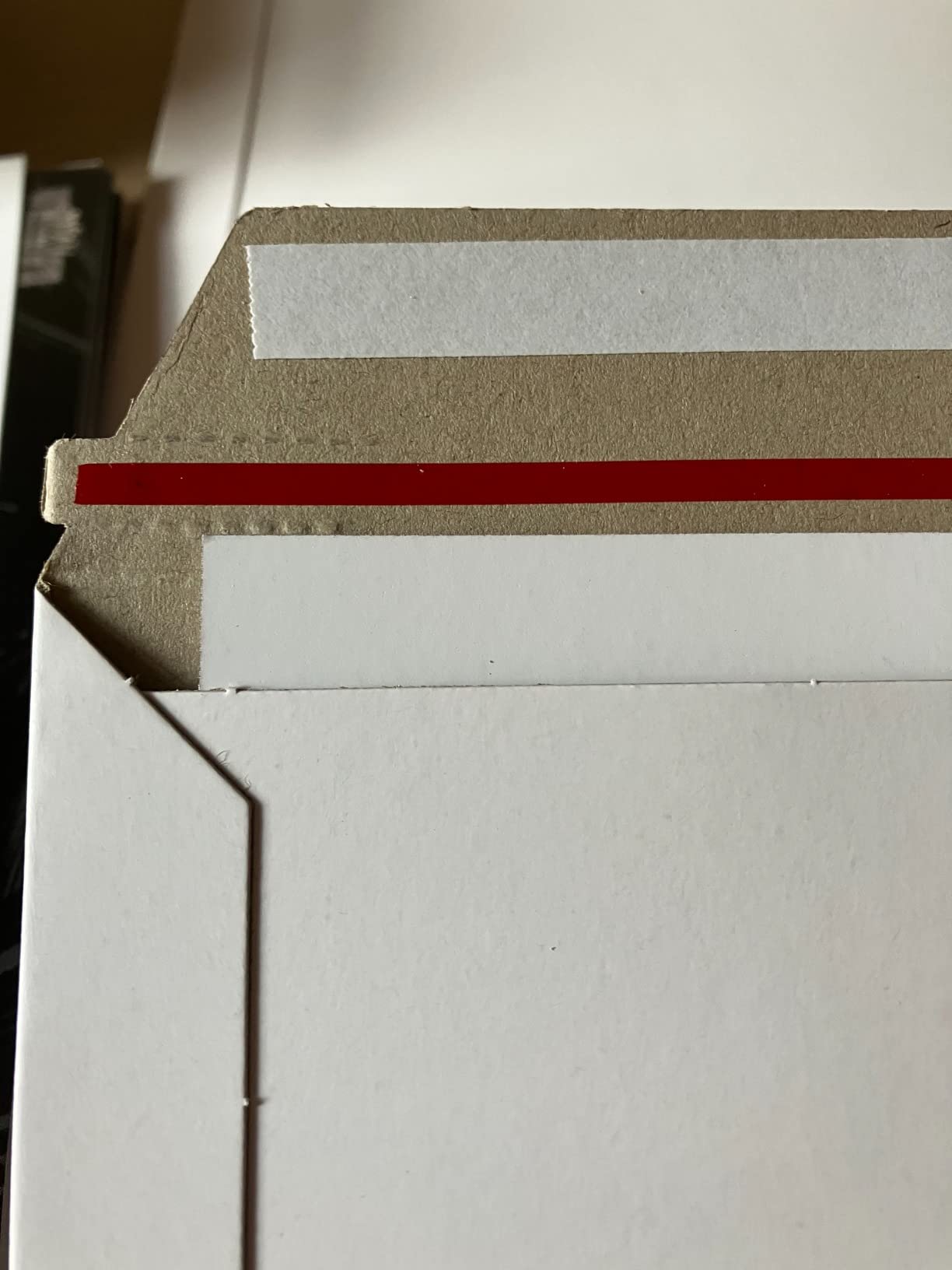 zmybcpack 100 Pack 9X12 inch Self Seal Photo Document Mailers Stay Flat White Cardboard Envelopes White Photography Mailersfor CD, Photos, Document customer photo 1