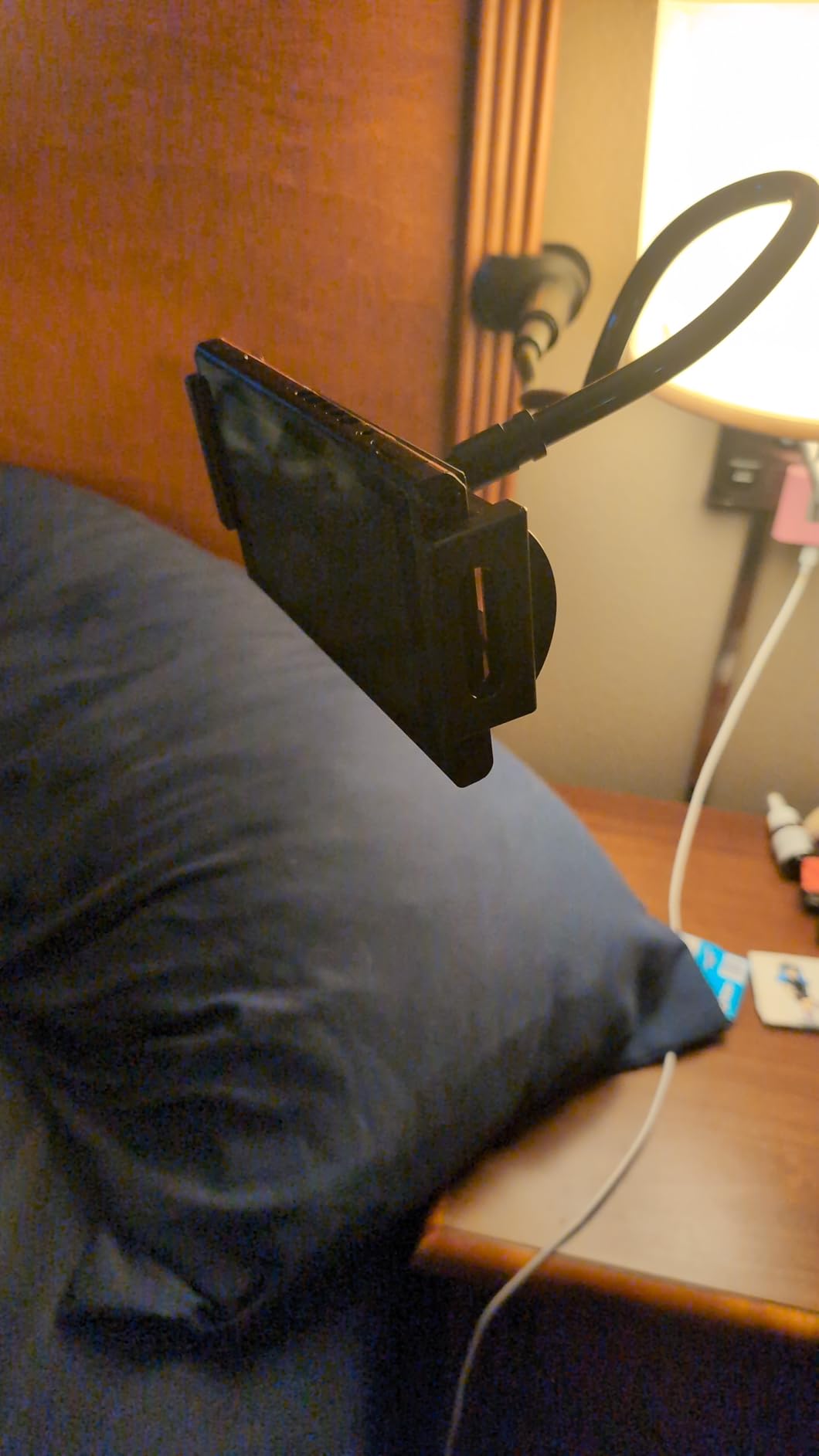 Tablet Stand Holder for Bed, Gooseneck Mount with Adjustable Flexible Arm Compatible with iPad Air Pro Mini, Samsung Tab, Nintendo Switch Kindle Other 4.7