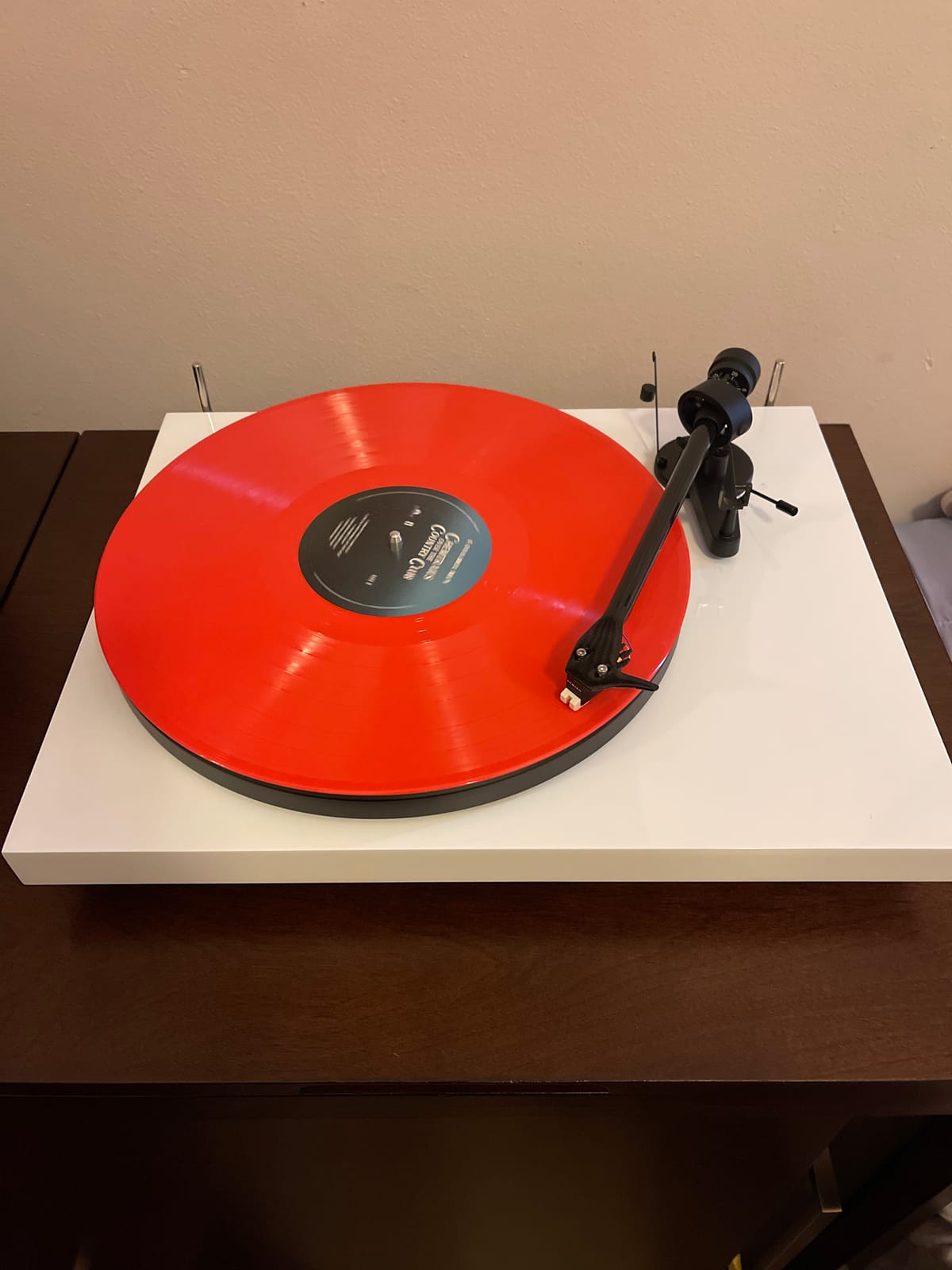 Pro-Ject Debut Carbon EVO Turntable with Sumiko Rainier Cartridge (Walnut) customer photo 1