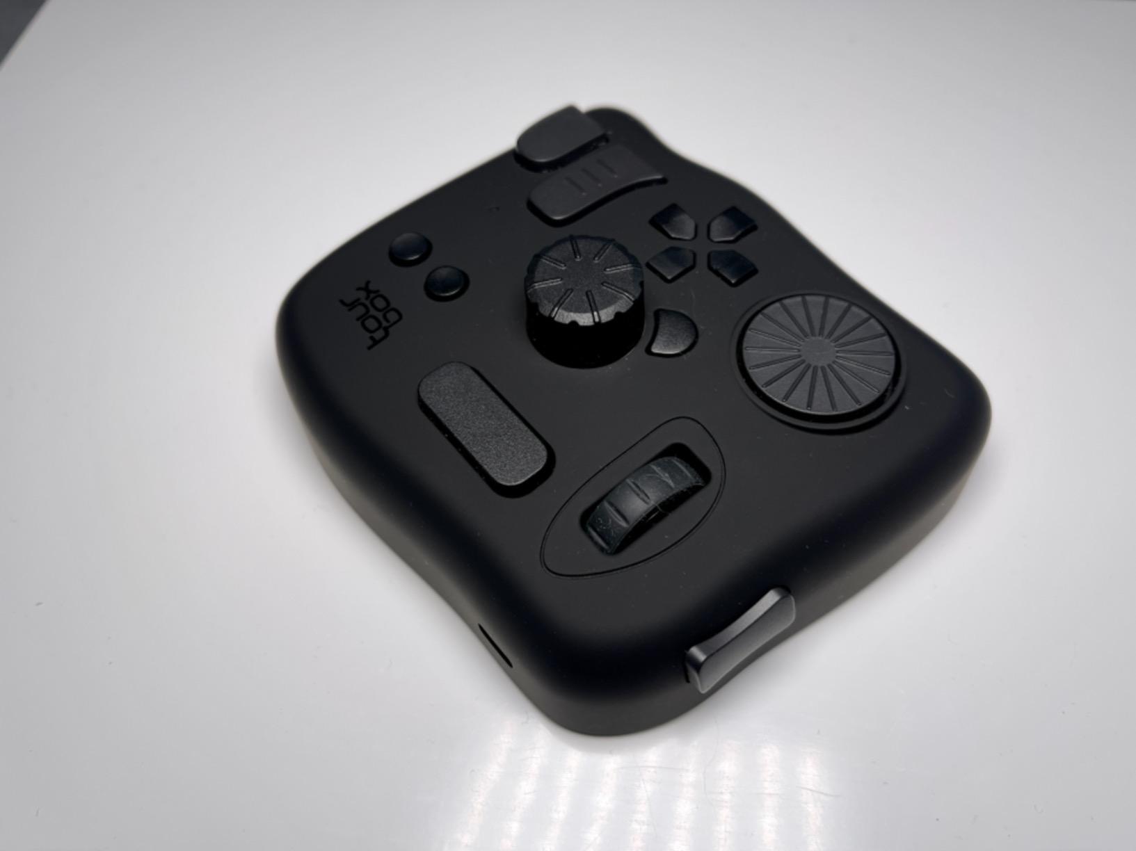 TourBox NEO - Customizable Editing Controller, Photo Color Grading Illustration Speed Editor, Intuitive Control Boost Productivity, Programmable Keyboard for Adobe CSP and More, Works with Mac/PC customer photo 1