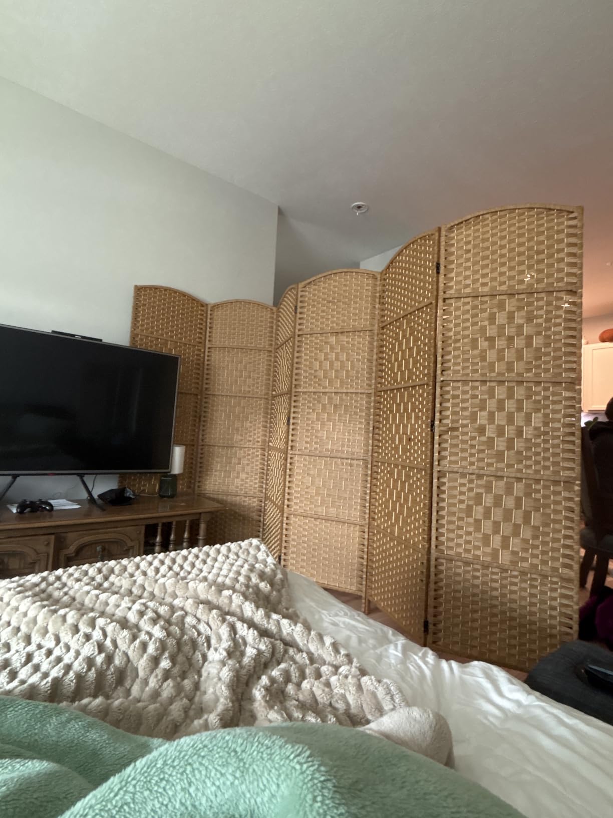 JOSTYLE Rattan Room Divider, 6-Panel Folding Privacy Screen 6ft. Extra Wide customer photo 1