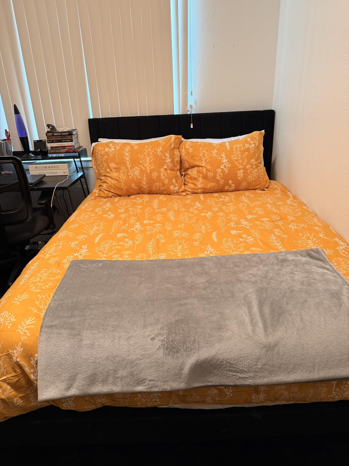 Bedsure Floral Comforter Set Cute Bedding Set Queen Reversible Sage Green customer photo 2