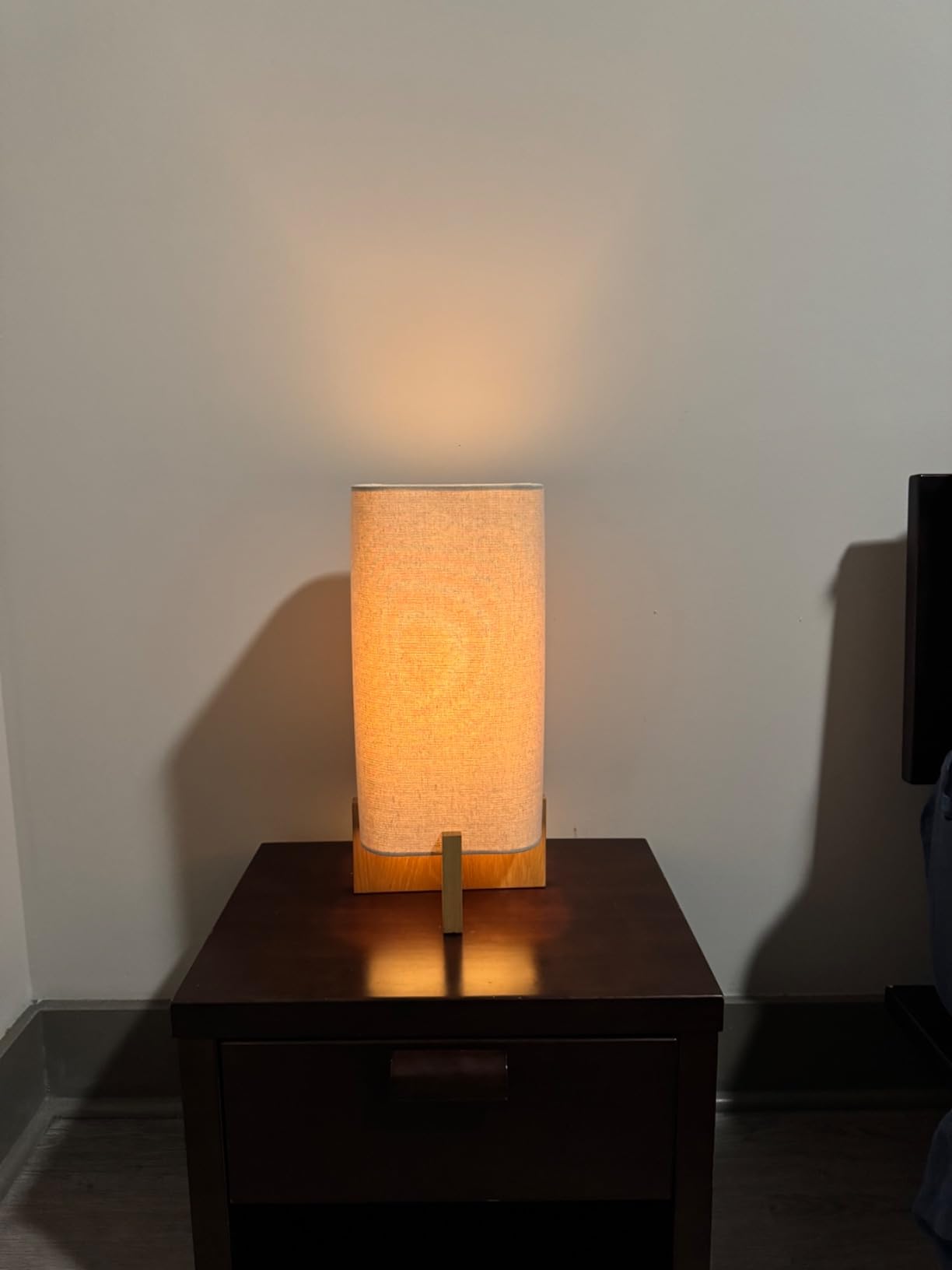 Philips Hue 7W ST19 White Ambiance LED Smart Vintage Edison Filament Bulb, Warm - Pack of 1 - E26 - Control with App - Compatible with Alexa, Google Assistant and Apple HomeKit customer photo 1