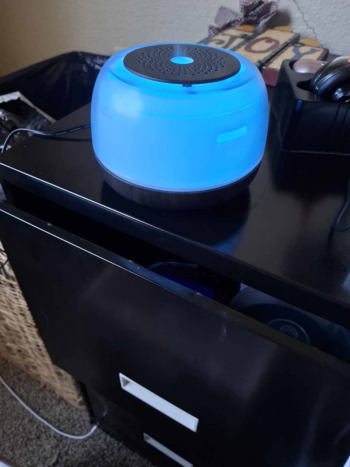 300ML Essential Oil Diffuser, Remote Control Ultrasonic Aromatherapy Oil Diffusers Cool Mist Humidifier, Waterless Auto-Off and 7 LED Light Colors for Bedroom, Yoga, SPA, Baby customer photo 2