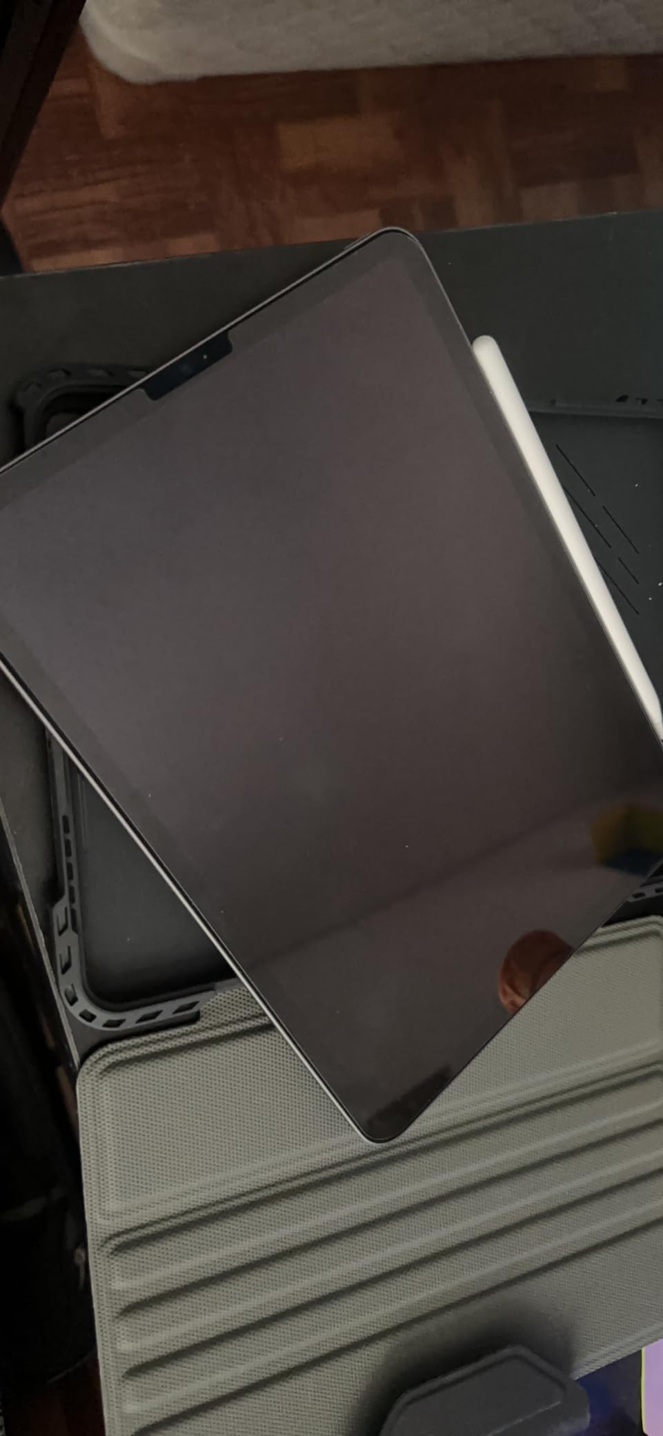 Apple 2021 11-inch iPad Pro (Wi-Fi, 256GB) - Space Gray (Renewed) customer photo 1