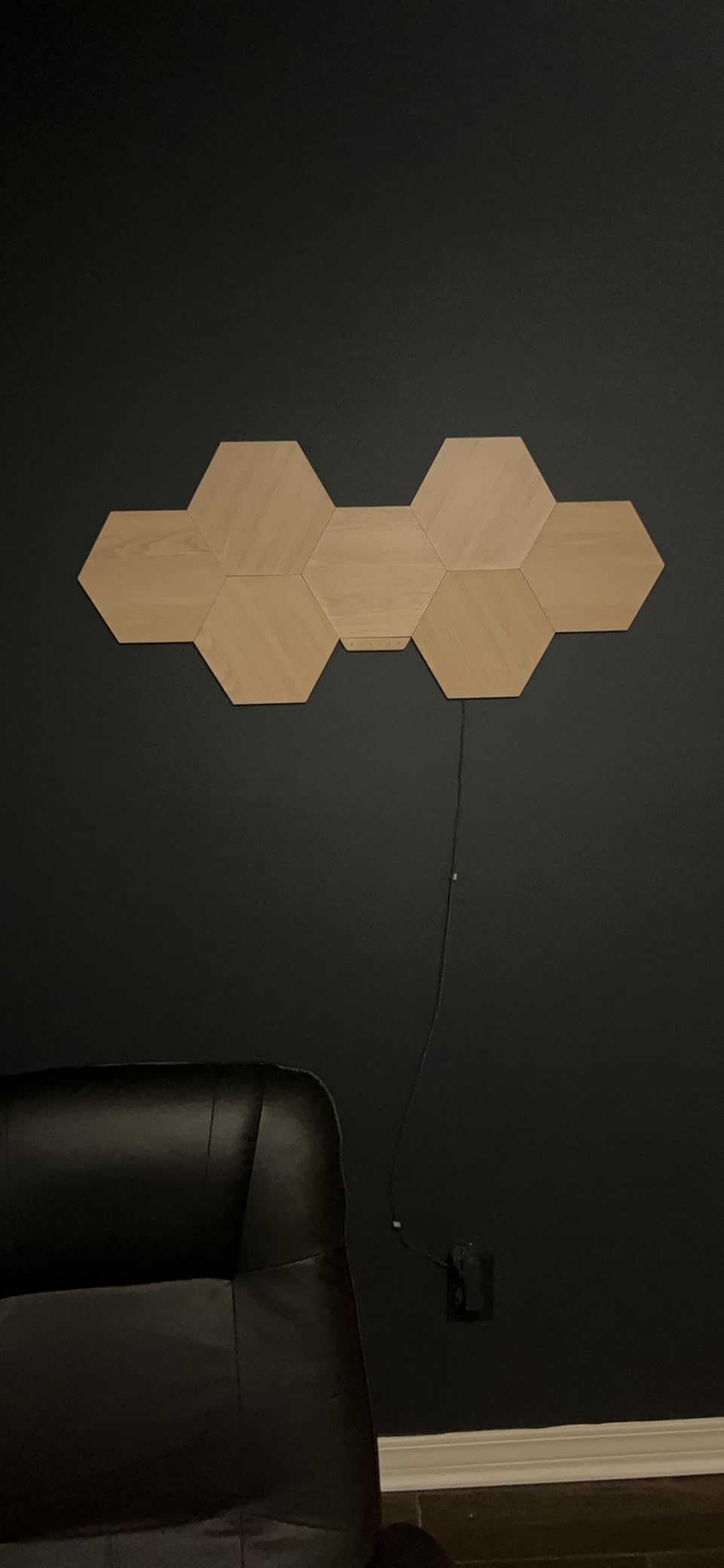 Nanoleaf Elements Hexagon Lights, Smart RGBW LED Wall Light Panels, 7 PK customer photo 2