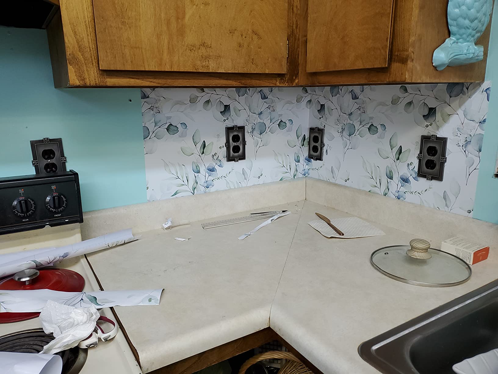 HAOKHOME Green Wallpaper Peel and Stick Botanical Bathroom 17.3in x 32.8ft customer photo 1