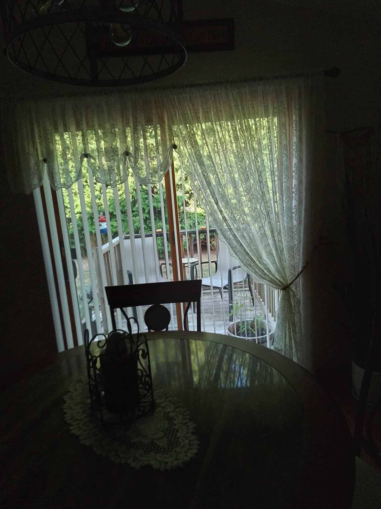YJ YANJUN Vintage Lace Curtains 84 Inches Long-Victorian Floral Pattern Ivory Sheer Curtain Panels for Living Room Bedroom French Door, Light Filtering Drapes, 2 Panels 52W x 84L Cream customer photo 1
