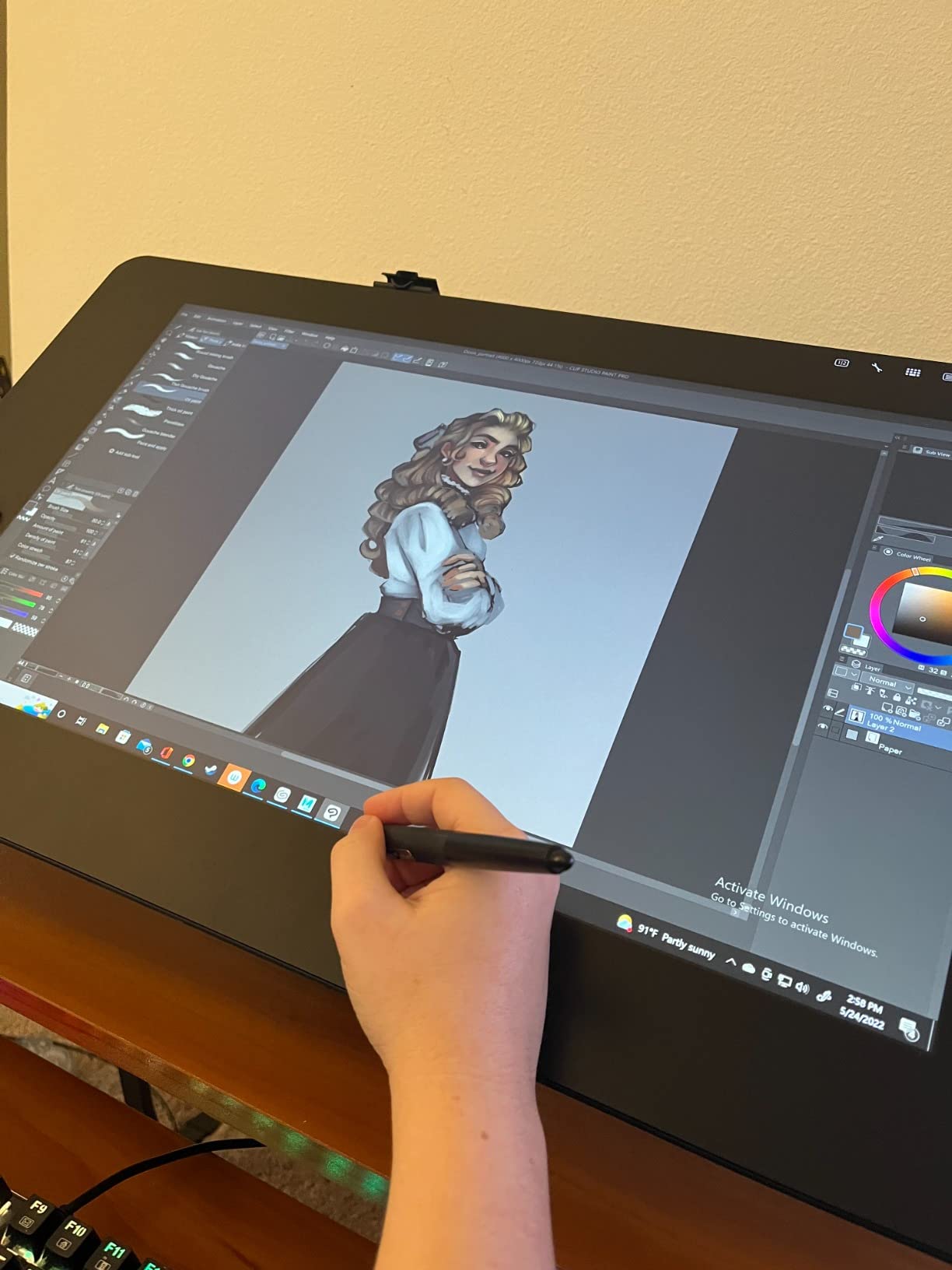 Wacom Cintiq Pro 27, Drawing Tablet with 4K 120 Hz Touchscreen & ProPen 3 customer photo 2