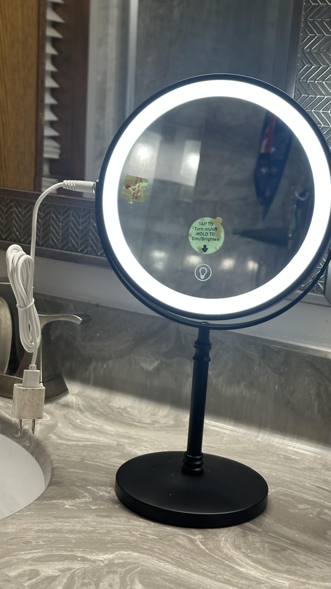 DEIOVWXS Makeup Mirror, Rechargeable Vanity Mirror with 3 Lights, 1X/10X customer photo 1
