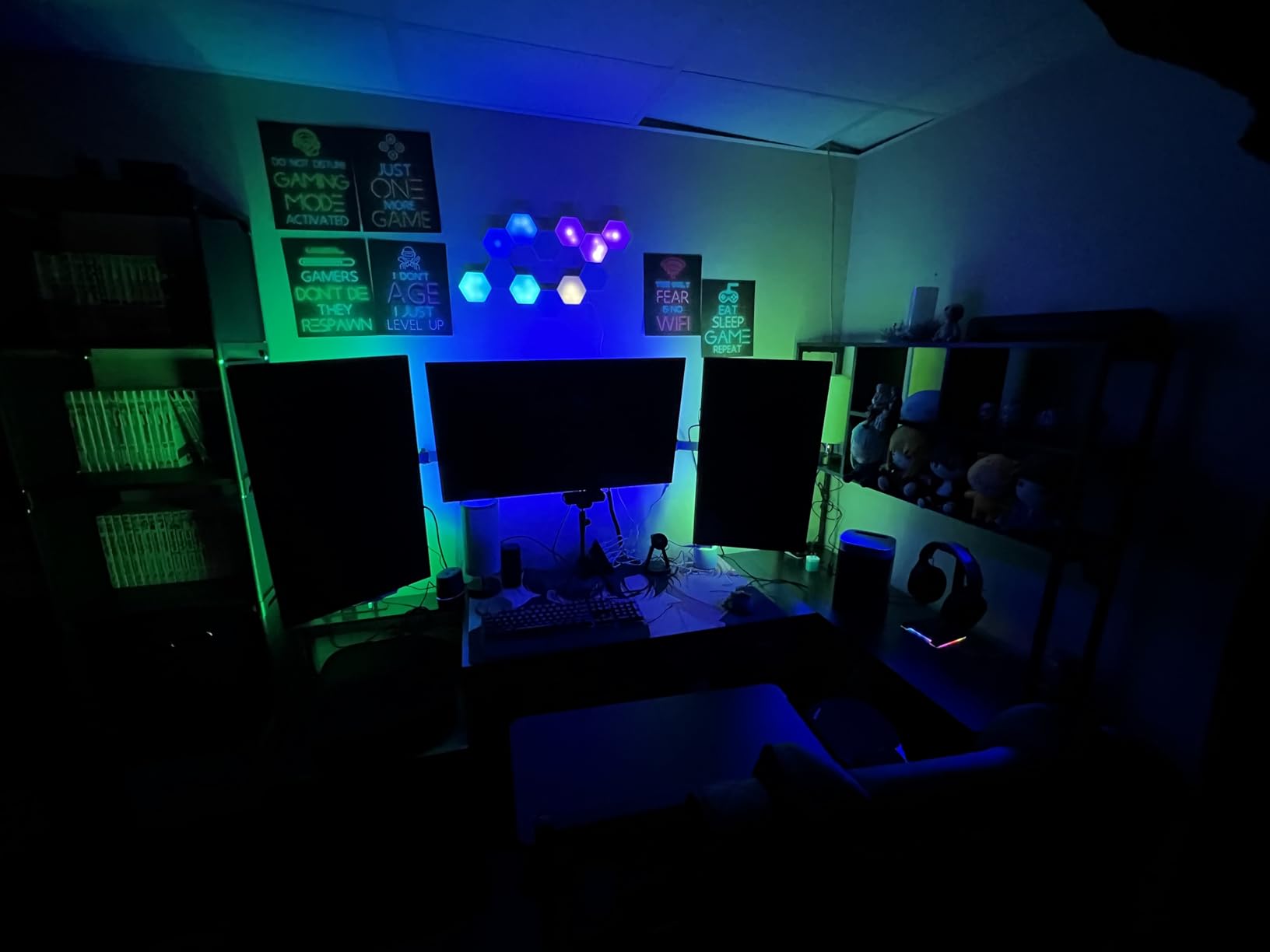 Hexagon LED Light Panels 8 Pack – RGB Wall Decor Lights with Music Sync, App & Remote – Modular Home & Christmas Decor for Bedroom, Living Room, and Room Decor customer photo 2