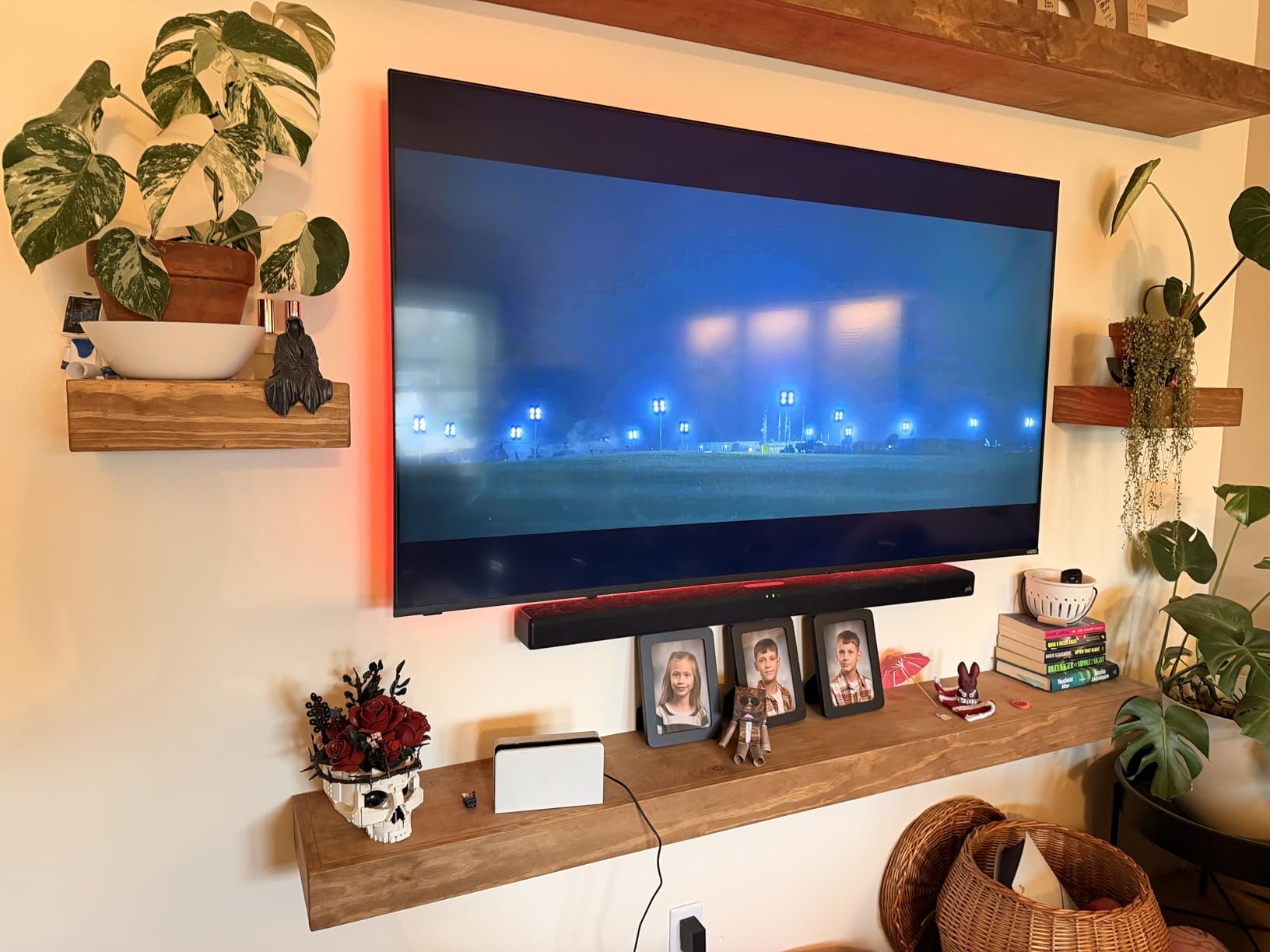 KANTUTOE TV LED Lights, 11.5ft LED Lights for 32-55 Inch TV, RGB TV Backlight Behind with Remote, Music Sync Bluetooth APP Control Strip Lights USB Powered for Bedroom, PC, Gaming Monitor customer photo 1