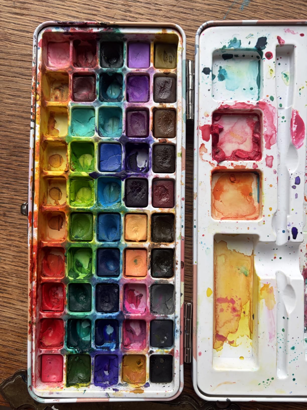 Grabie 50 Color Watercolor Paint Set with Brush Pens customer photo 1