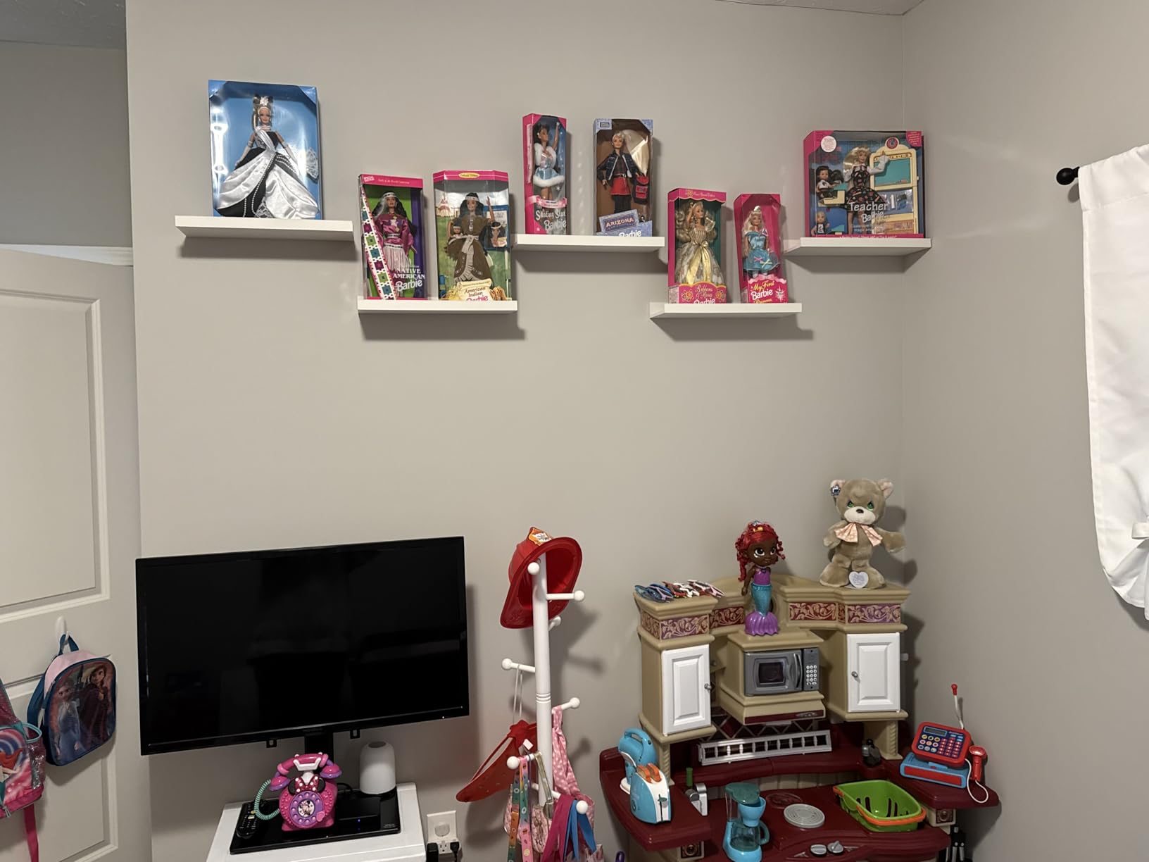 RICHER HOUSE 5-Set Floating Shelves with Lip, White Wall Mounted Wood Shelf customer photo 2
