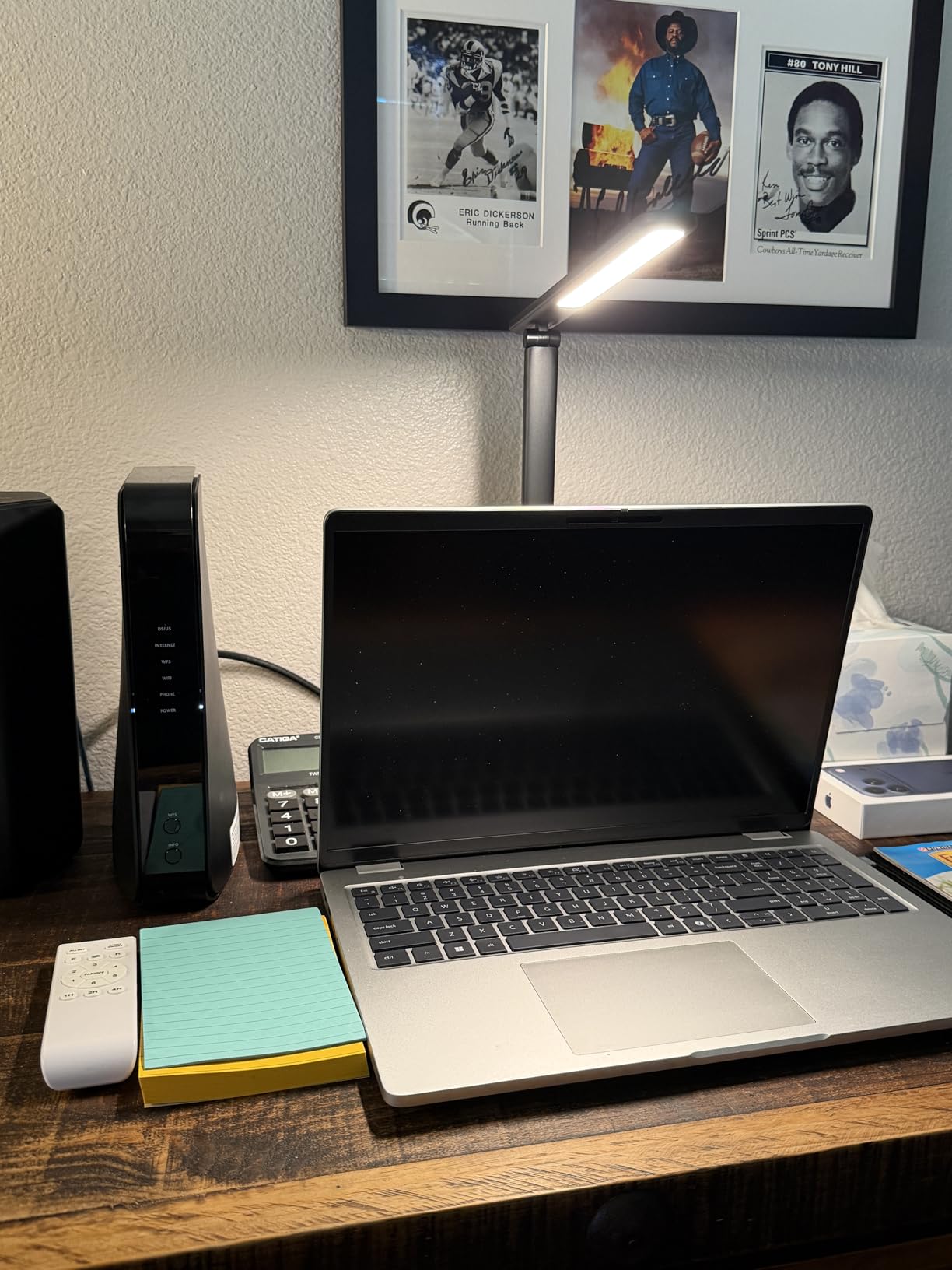 Honeywell HWT-H01 LED Desk Lamp, Foldable & Stepless Dimmable, Black customer photo 2