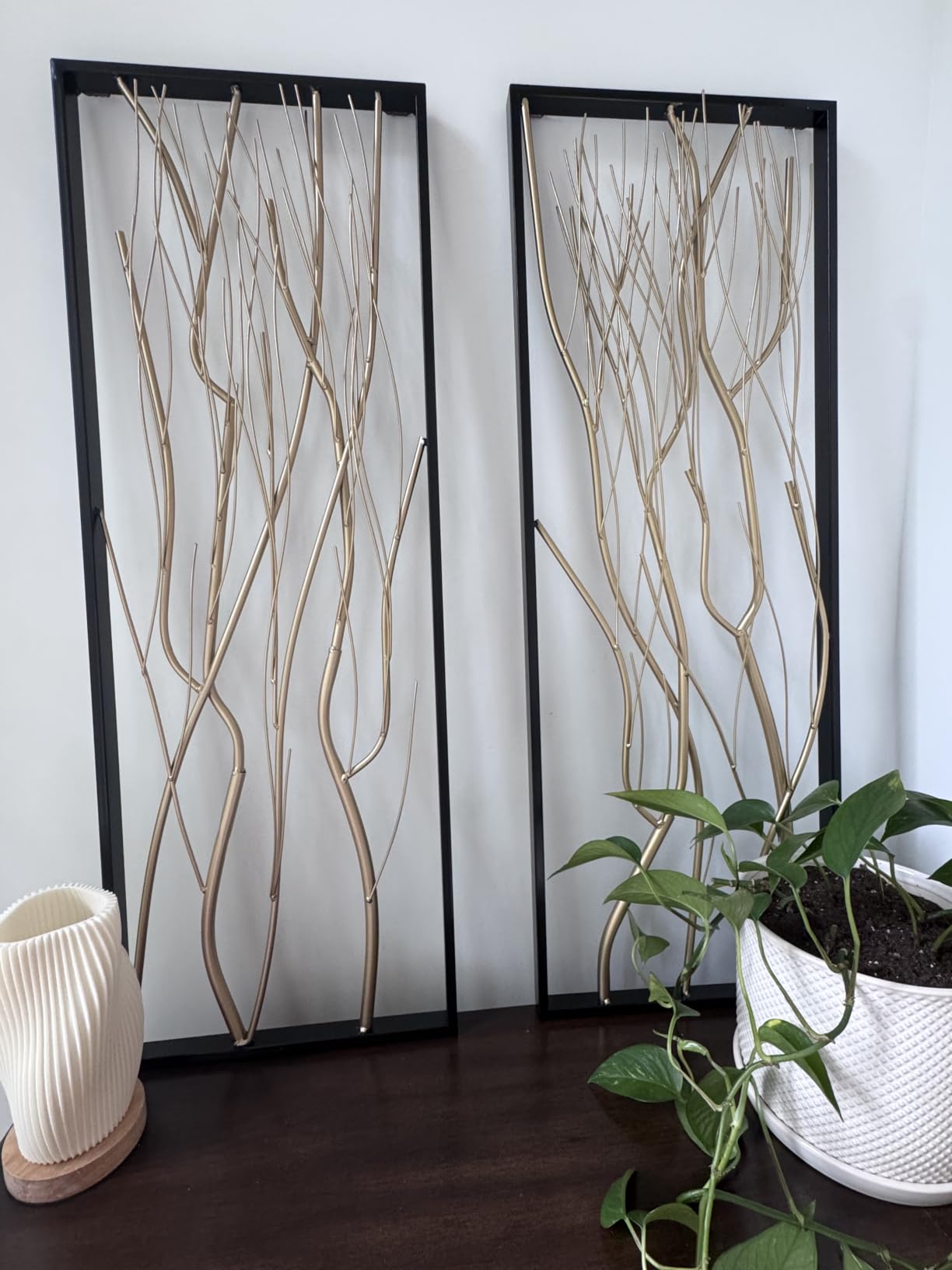 LuxenHome Metal Wall Art, 2 Pieces Abstract Wall Décor Brown, 36