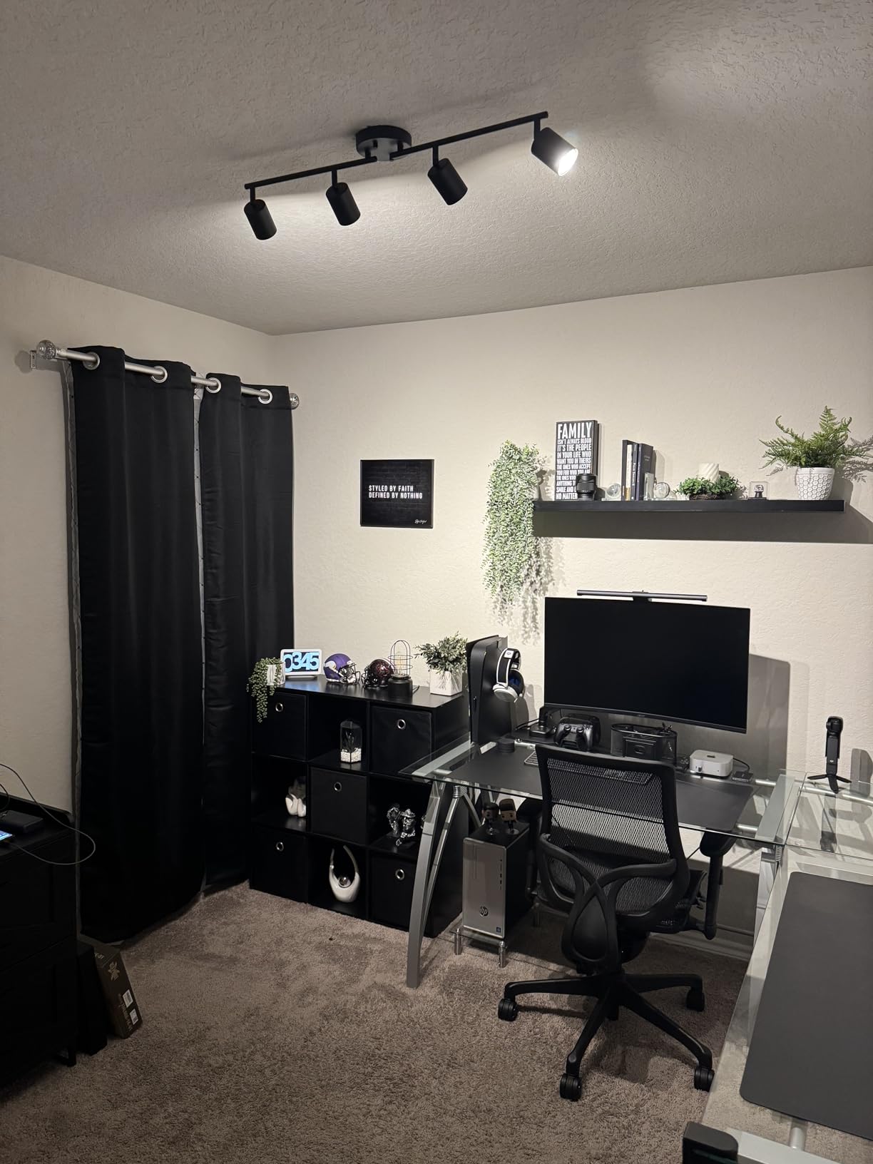 BoostArea LED 4 Light Track Lighting Kit, Black 4 Way Ceiling Spot Lighting, Flexibly Rotatable Light Head for Kitchen, Living Room, Bedroom, Bulb Not Included customer photo 2