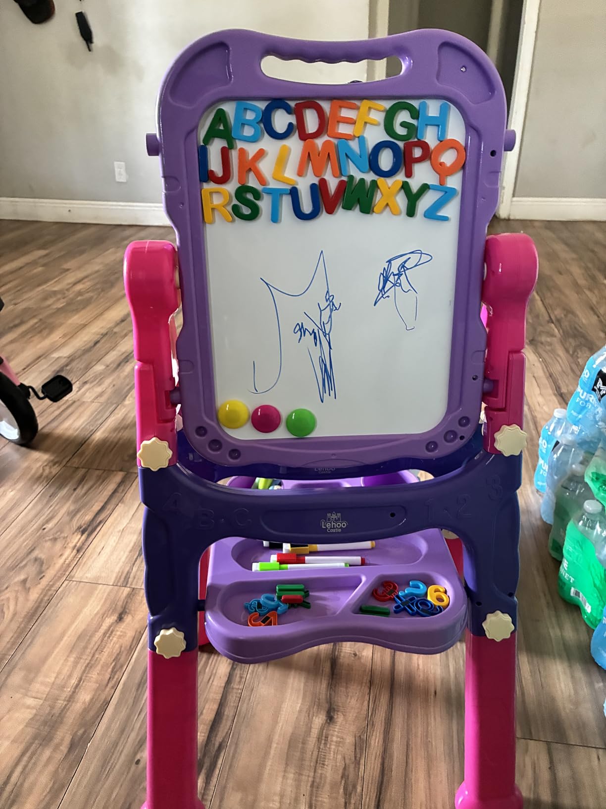 Lehoo Castle Easel for Kids 3-5, Magnetic Chalkboard Whiteboard (Blue) customer photo 1