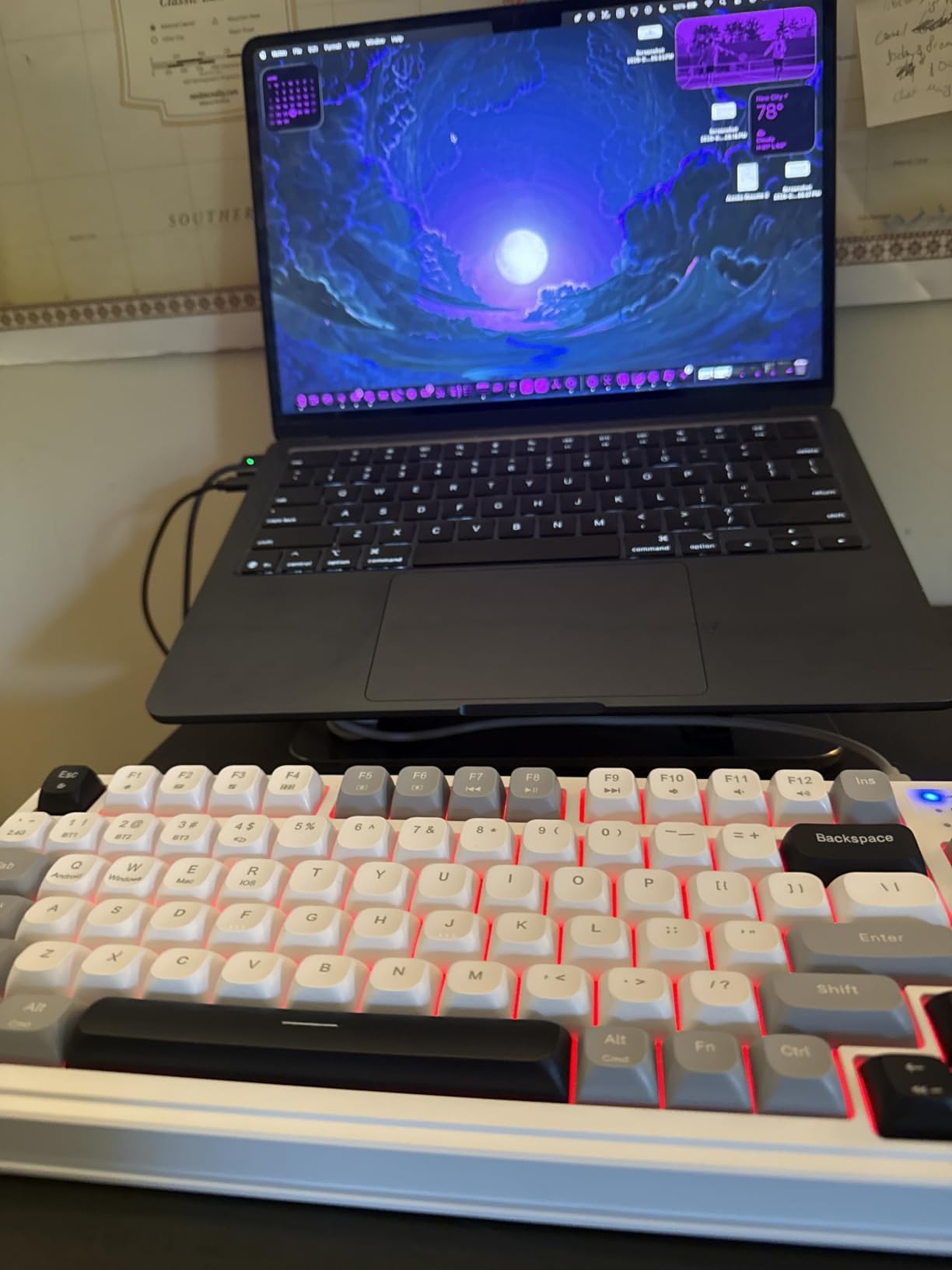 Adjustable Laptop Stand for Desk, Metal Laptop Riser Holder customer photo 2