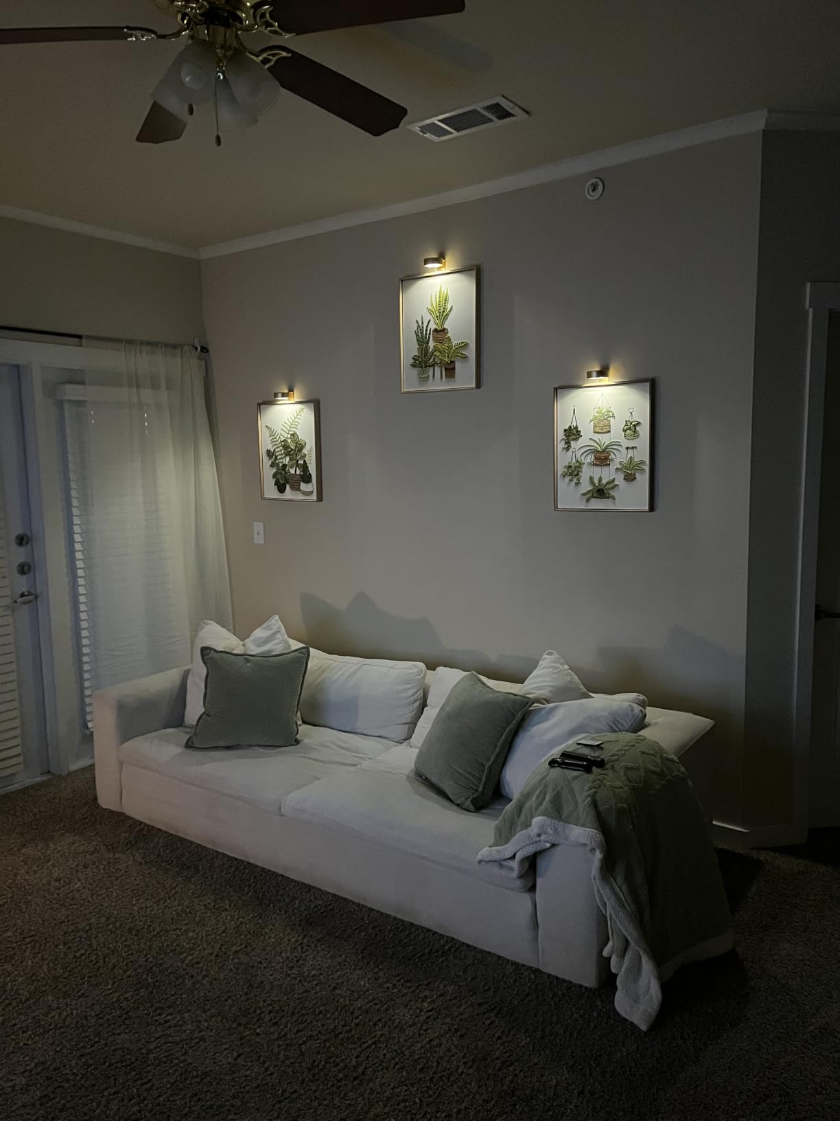 Xuolder Battery Operated Picture Lights Magnetic Paining Light with Remote customer photo 1
