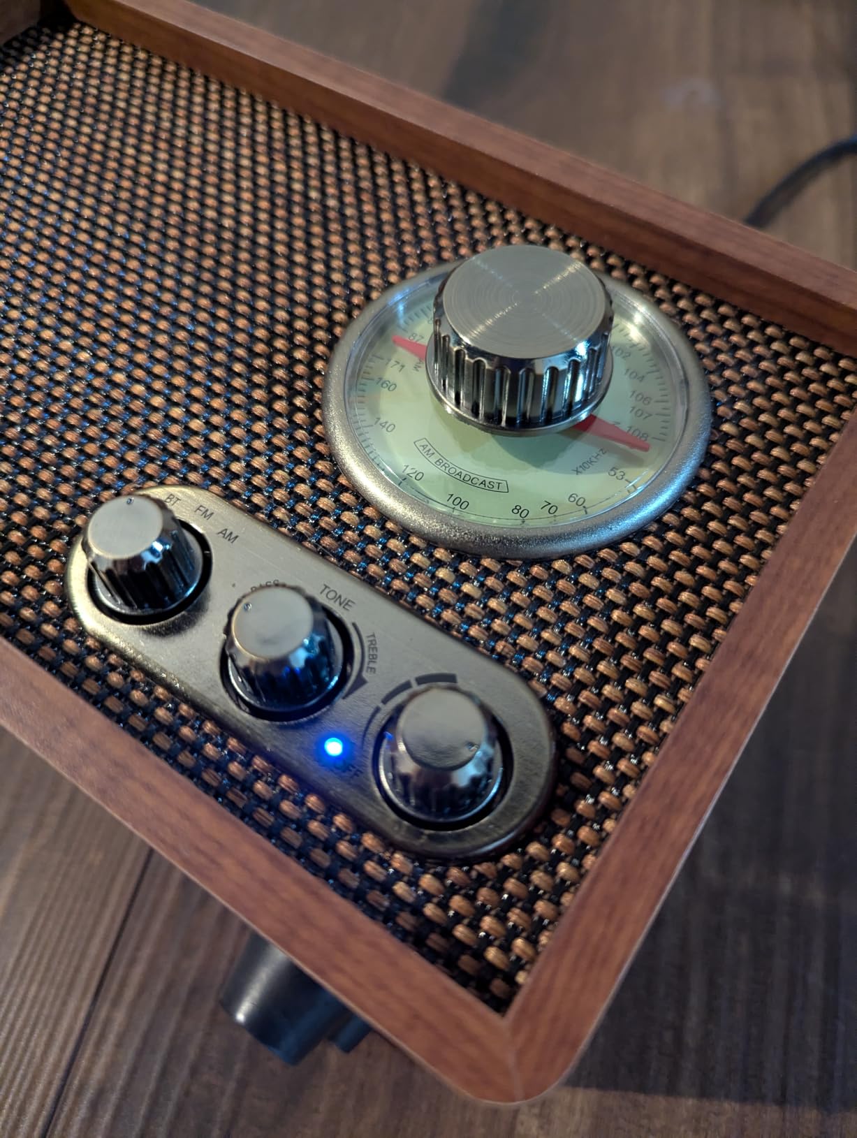 Victrola Willow - Retro Wood Bluetooth Radio, AM/FM - Natural customer photo 1