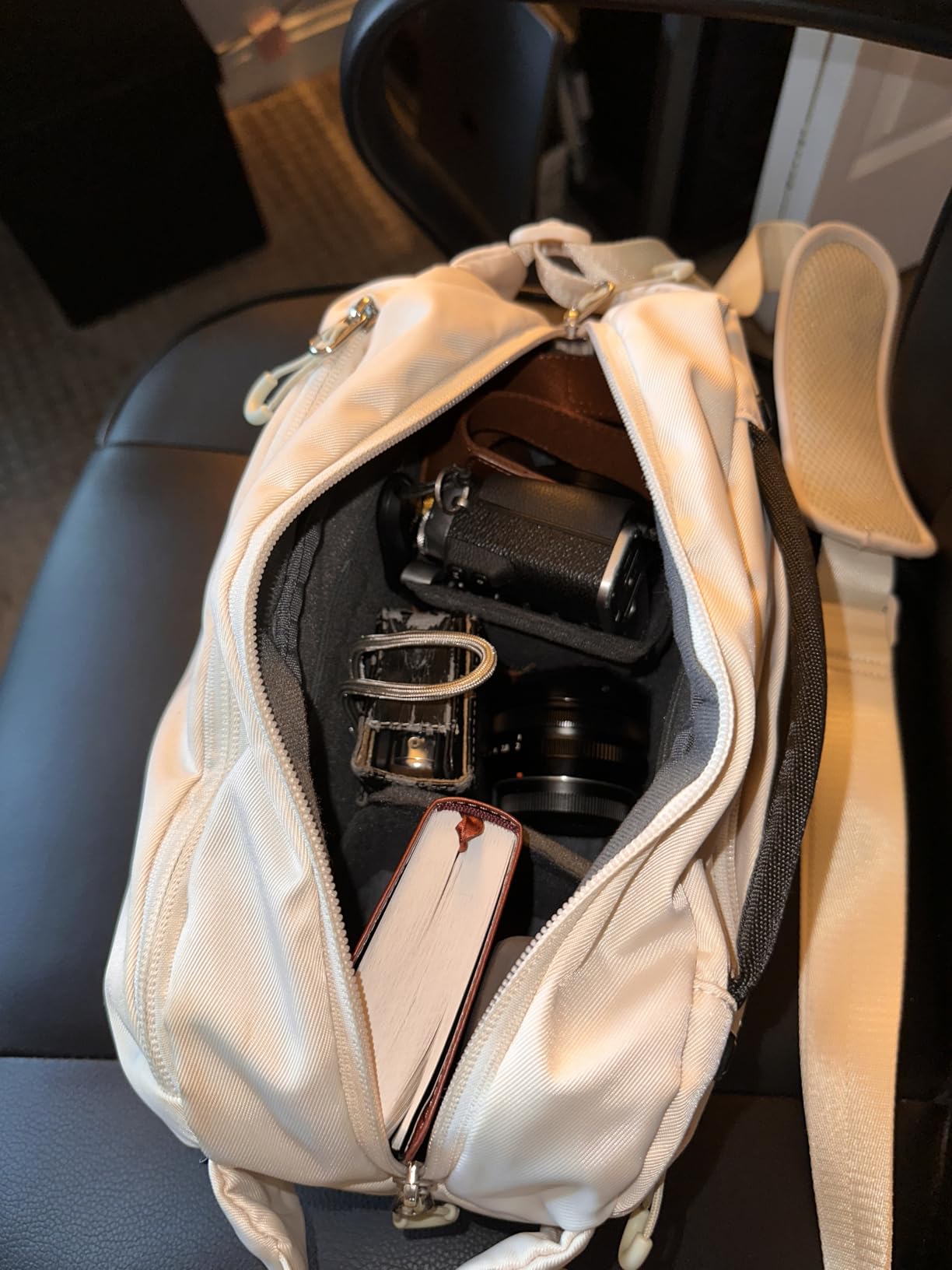 K&F CONCEPT Camera Sling Bag, Everyday Shoulder Crossbody Bag customer photo 1