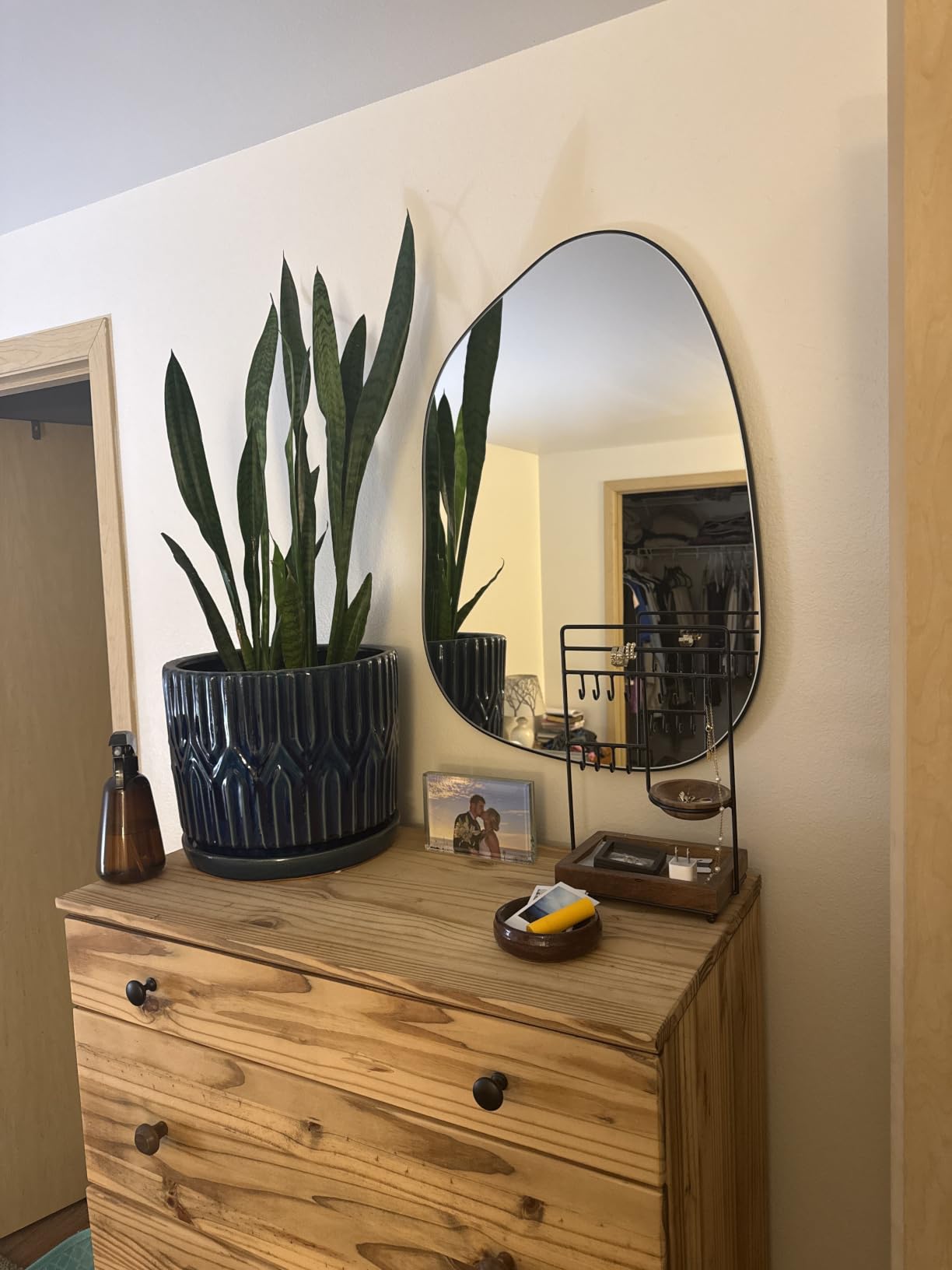 PERFNIQUE Irregular Asymmetrical Wall Mirror, 32