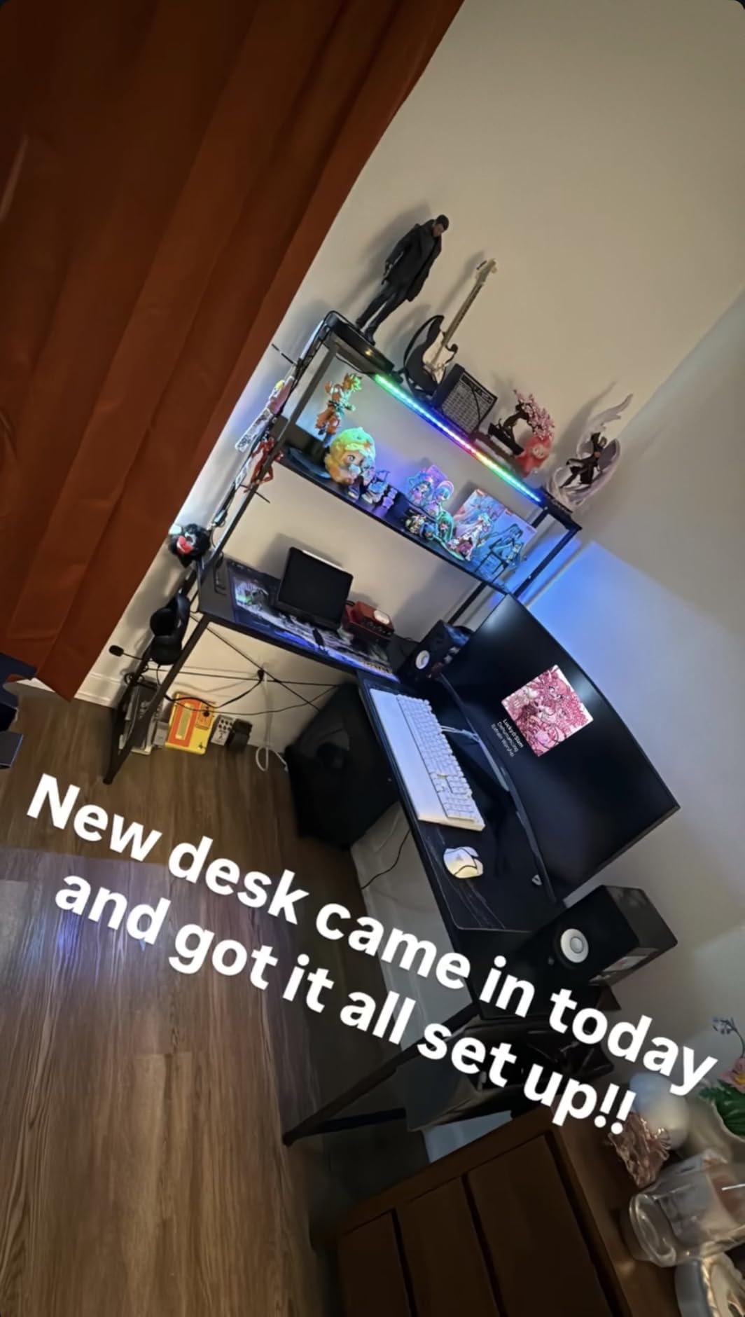 AODK L Shaped Desk Gaming Desk with LED Light & Power Outlet customer photo 1