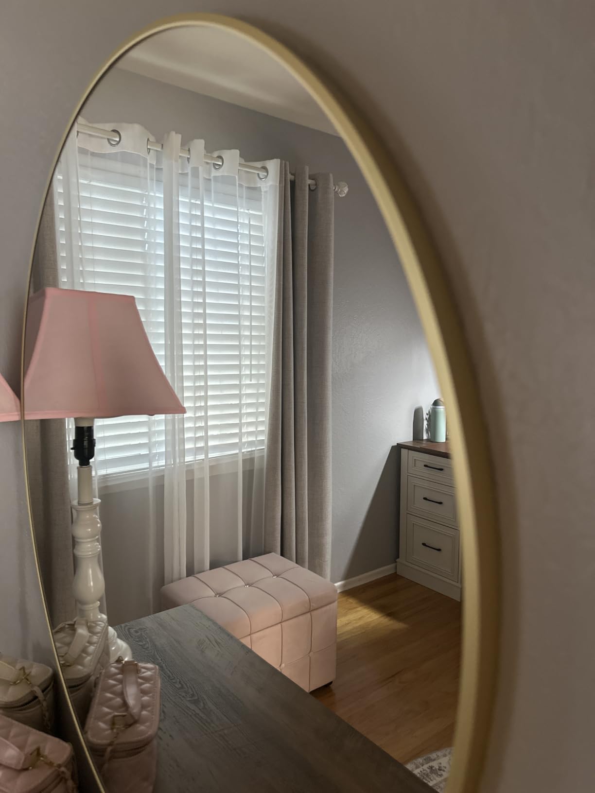 XRAMFY 36 Inch Round Mirror-Gold Circle Mirrors for Bathroom, Entryway customer photo 2