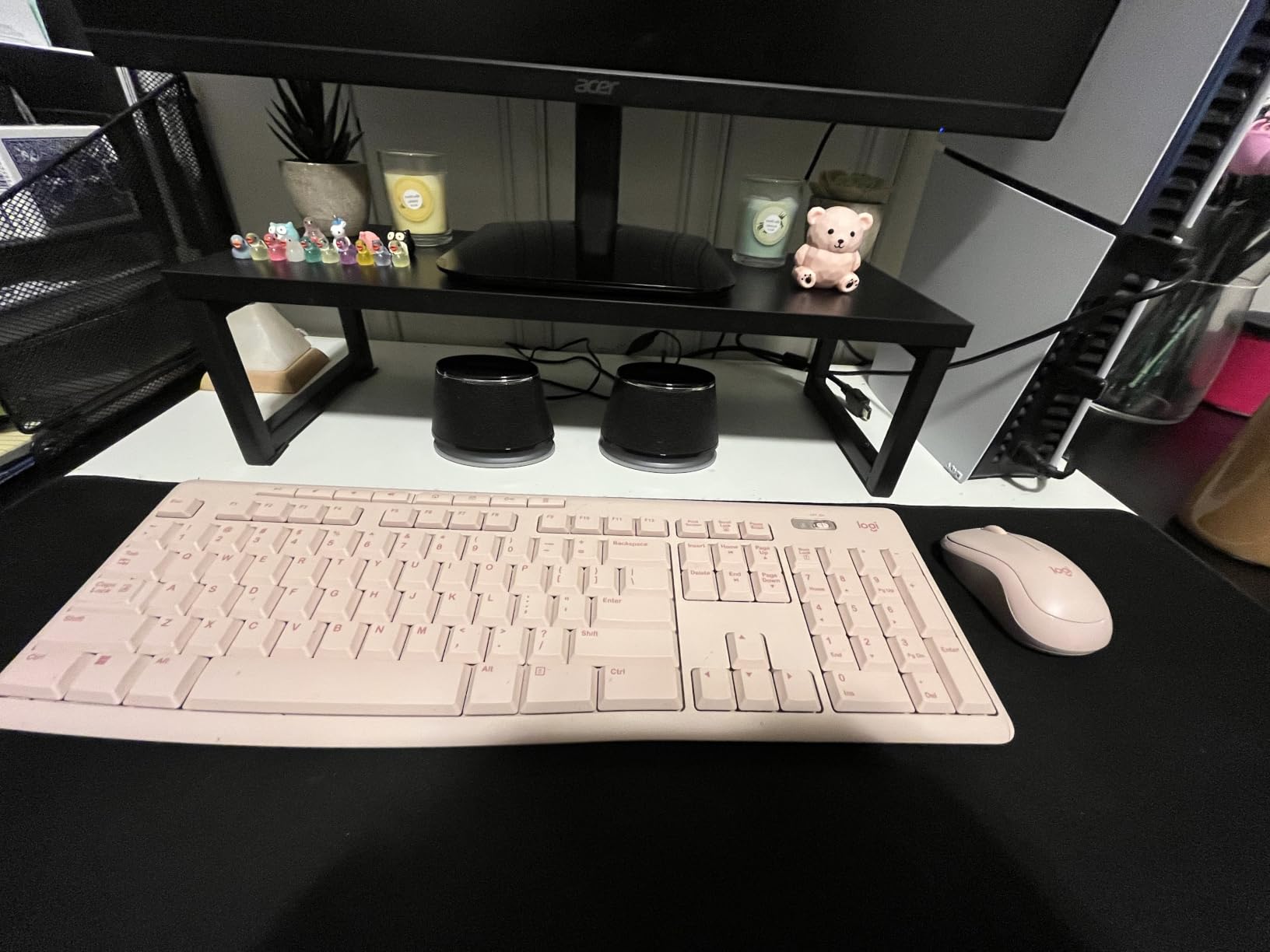 Logitech MK270 Full Size Wireless Keyboard and Mouse Combo - Rose customer photo 1