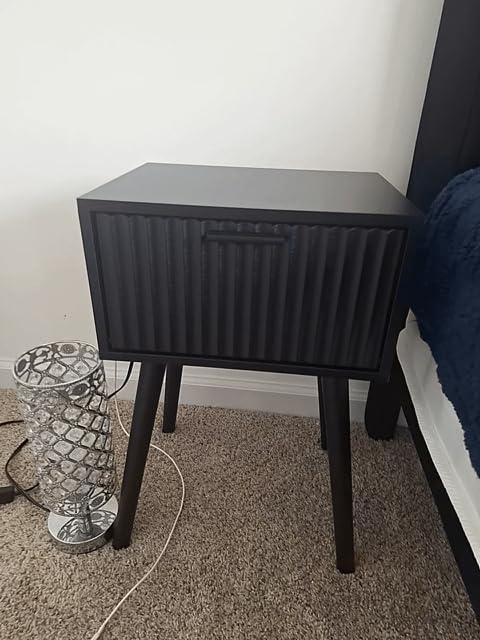 LAATOOREE Nightstands Set of 2, Small Bed Side Table with Fluted Door customer photo 1